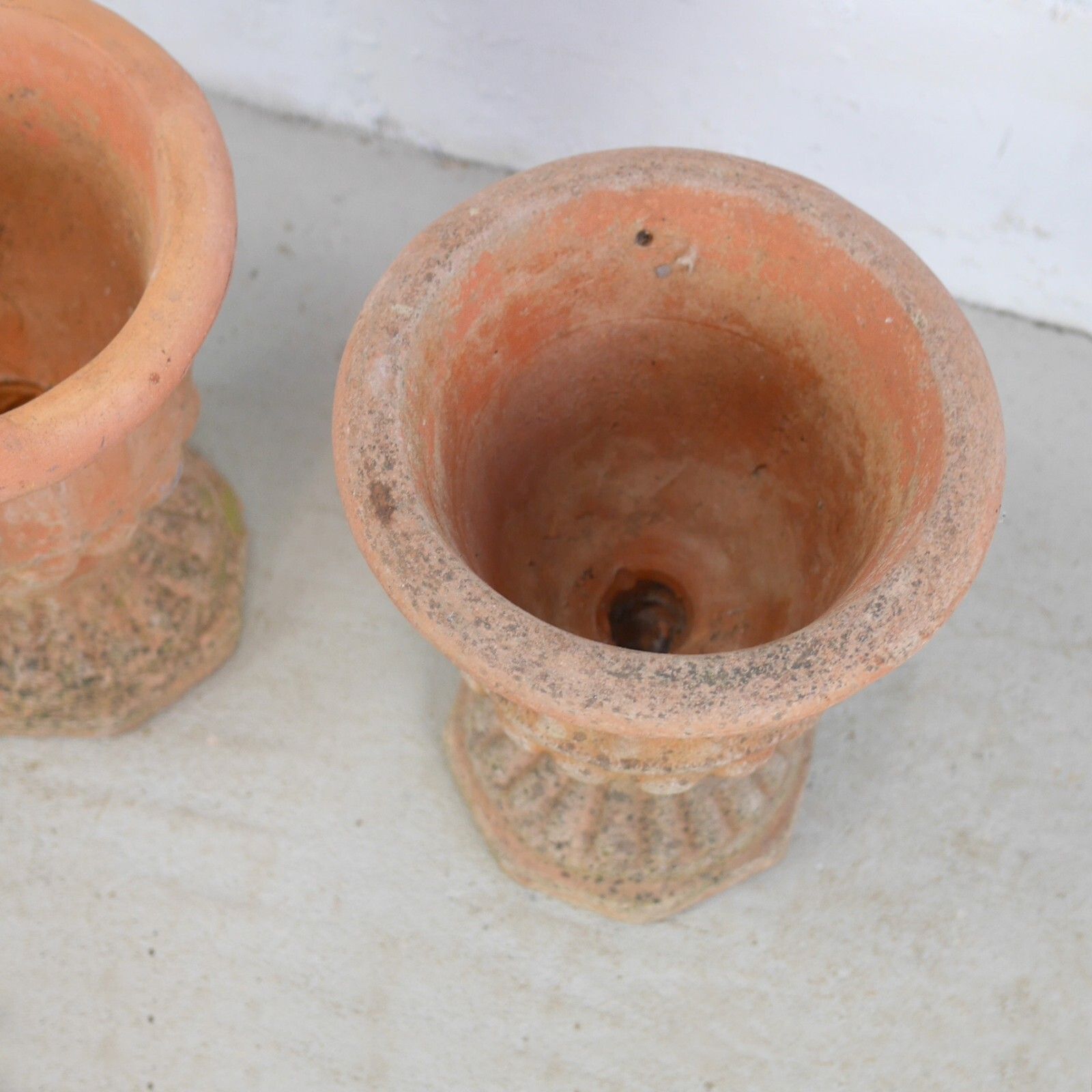 photo vintage Pair Weathered Terracotta Garden Urn Tazza Planter Antique Style #102925