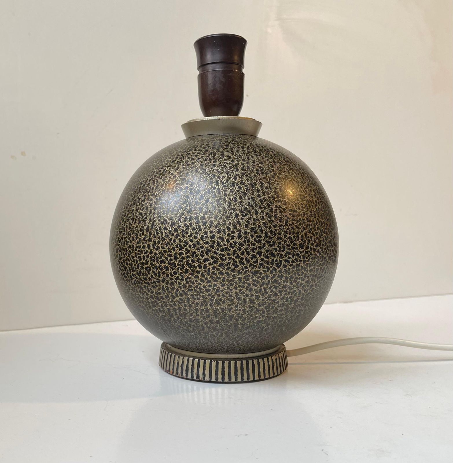 French 1920s Table Lamp In The Style Jean Besnard, Black   Gold Craquelé photo Lighting
