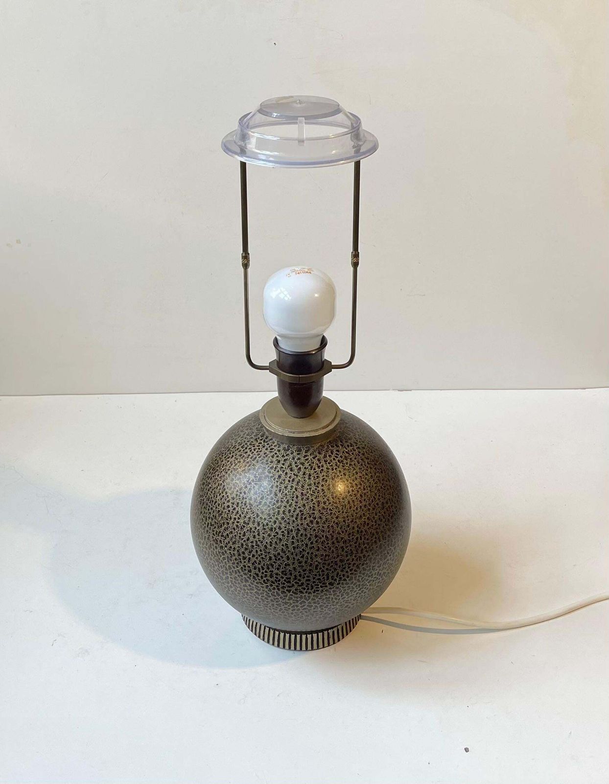 French 1920s Table Lamp In The Style Jean Besnard, Black   Gold Craquelé photo 696.0