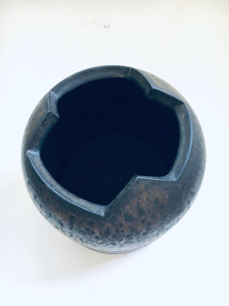 photo for sale Brutalistisch Studio Aardewerk Met Deksel Door Jaan Mobach, Nederland, Ca. Jaren 1960