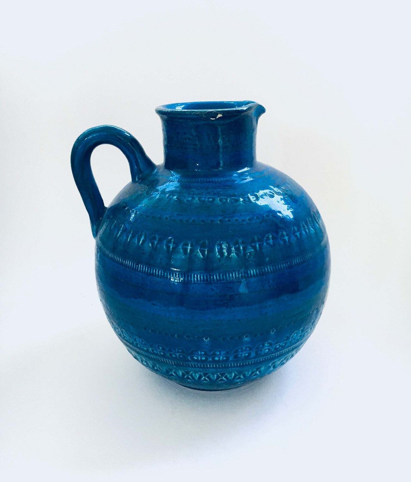 photo vinterior Vintage Art Ceramics Rimini Blue Ball Decanter Vaas Door Aldo Londi Voor Bitossi, Italië, Ca. Jaren 1960