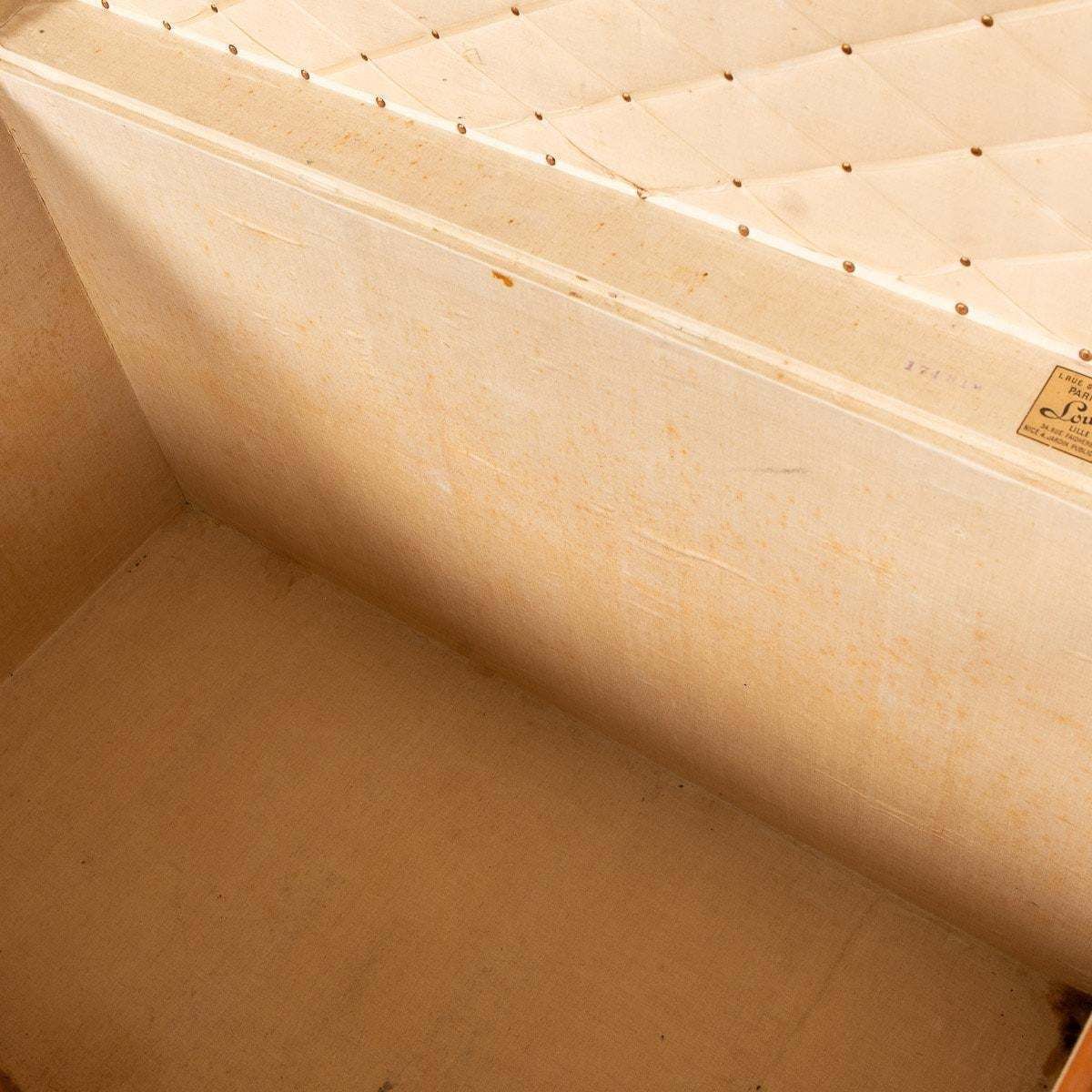 photo furniture 20th Century Louis Vuitton Malle Haute Trunk Orange "Vuittonite" Canvas, C.1900