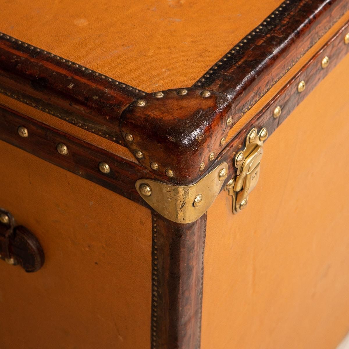 photo vintage 20th Century Louis Vuitton Malle Haute Trunk Orange "Vuittonite" Canvas, C.1900