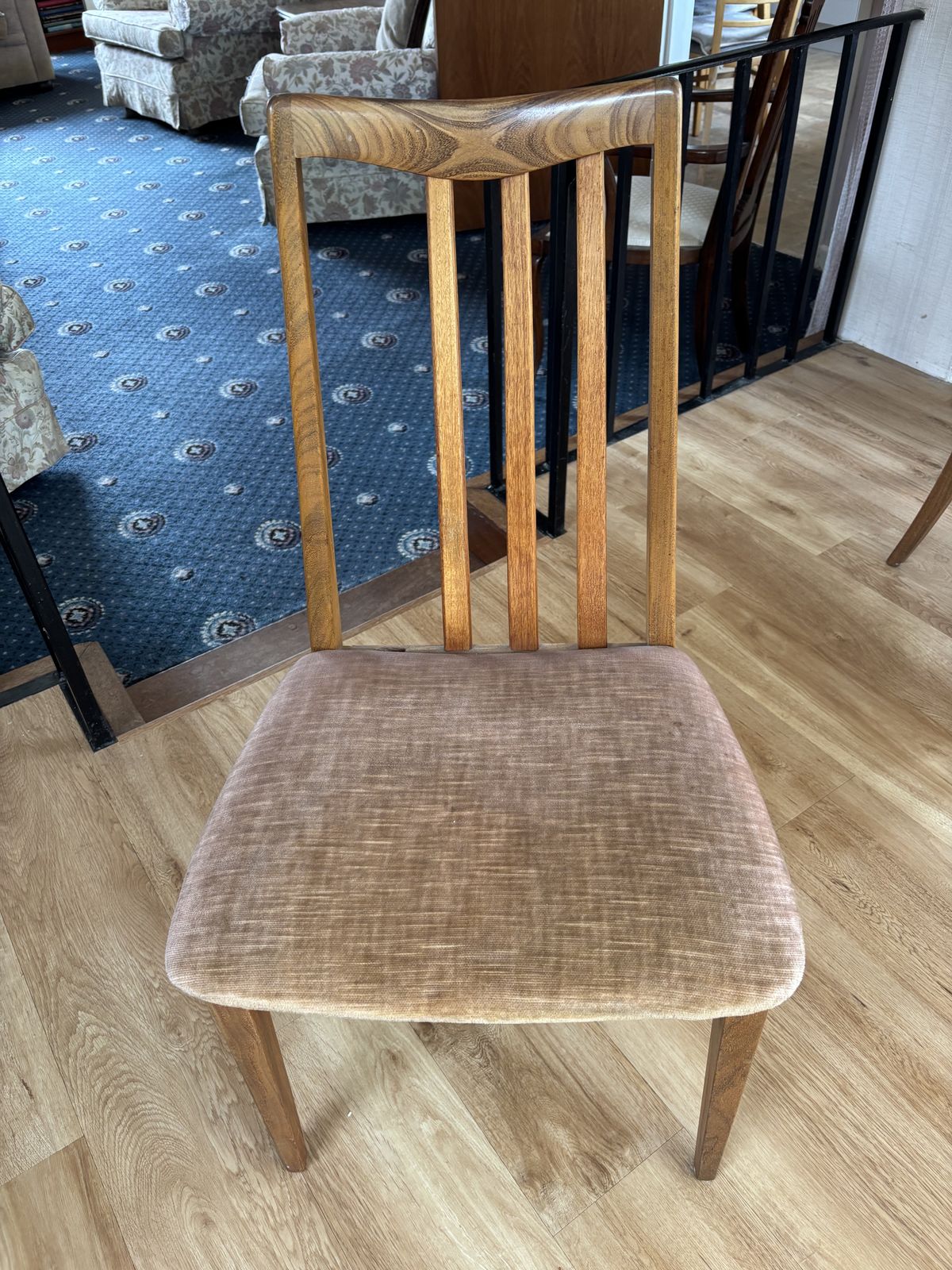 photo furniture Mid Century Wood Table (Extendable W/ Internal Leaf ) With 6 Dining Chairs
