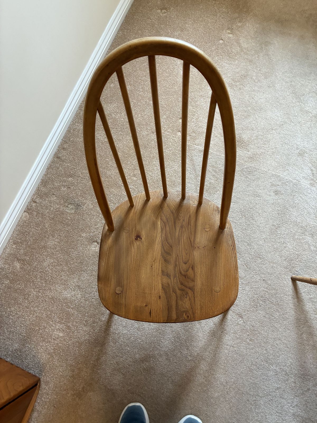 Set Of 6 Period Ercol Quaker Dining Chairs (2 Carver, 4 Standard)   Excellent Condition photo for sale