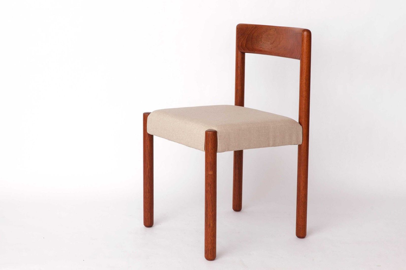 1 Of 4 Mid Century Oak Dining Chair – 1960s Vintage, Light Gray Upholstery photo 313.0