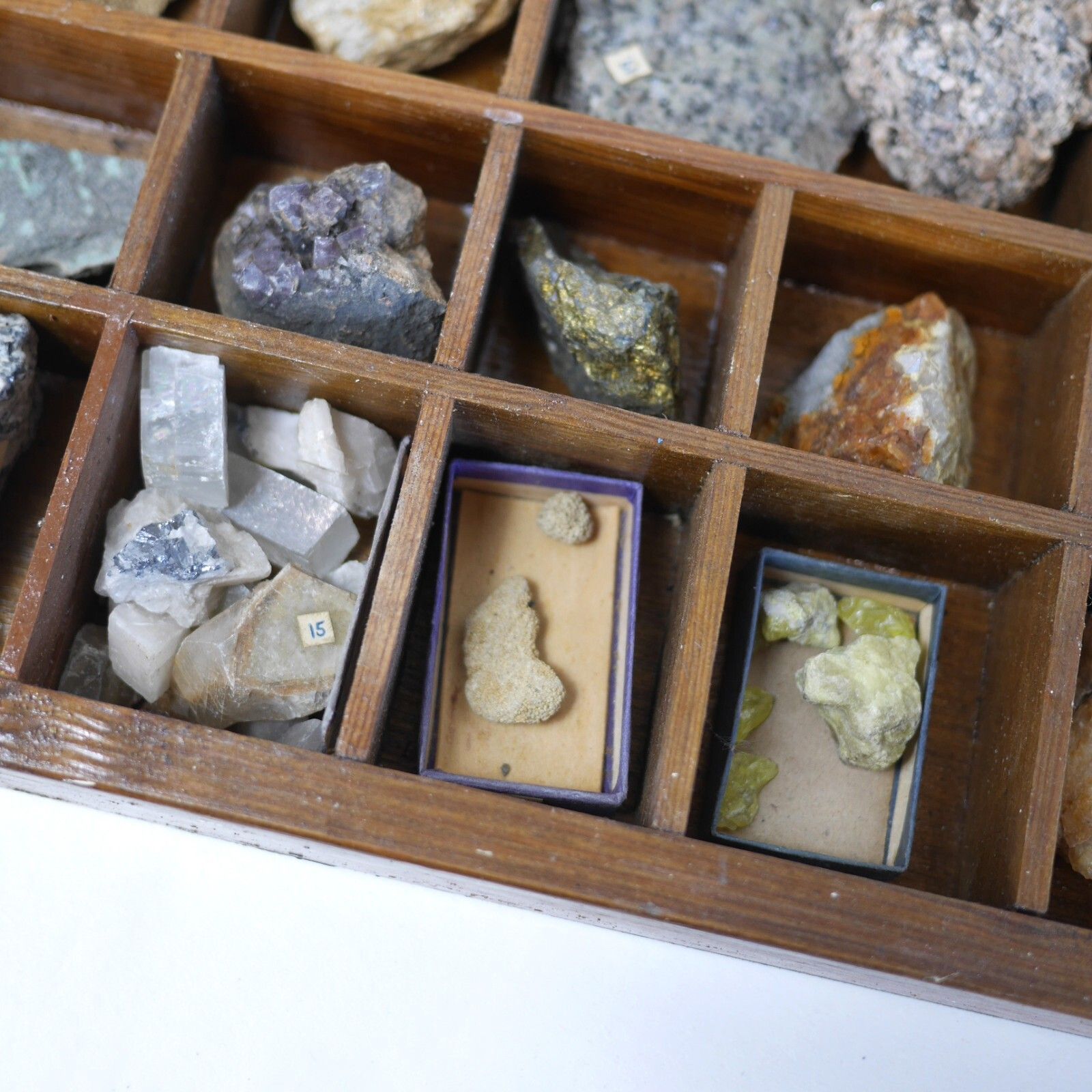 photo for sale Vintage Collection Rocks Geodes Minerals Stones Crystals Wood Tray #102915