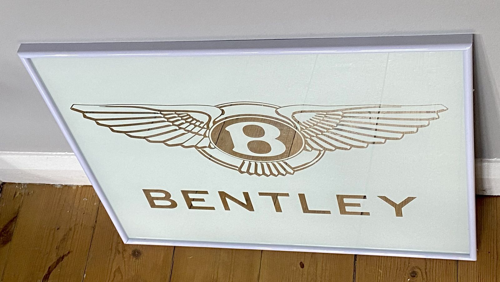 Bentley Motors Showroom Mirror Sign Garage Car Art Rolls Royce Bentayga 4x4 4wd Continental Gt Gtc Flying Spur Parts For Sale Picture Mulliner Car photo 159.0