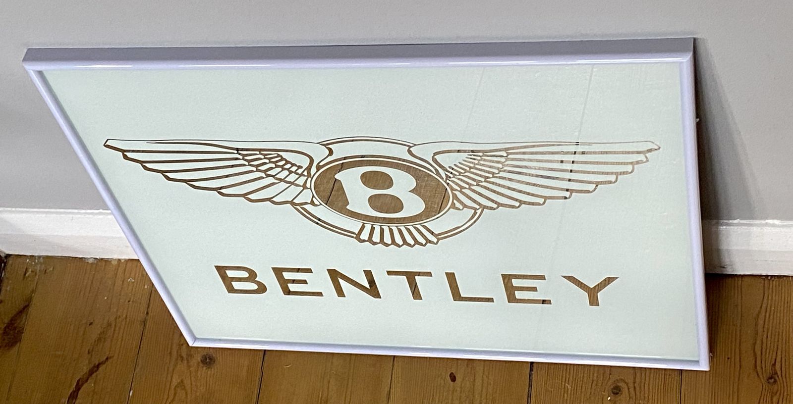 Bentley Motors Showroom Mirror Sign Garage Car Art Rolls Royce Bentayga 4x4 4wd Continental Gt Gtc Flying Spur Parts For Sale Picture Mulliner Car photo buy