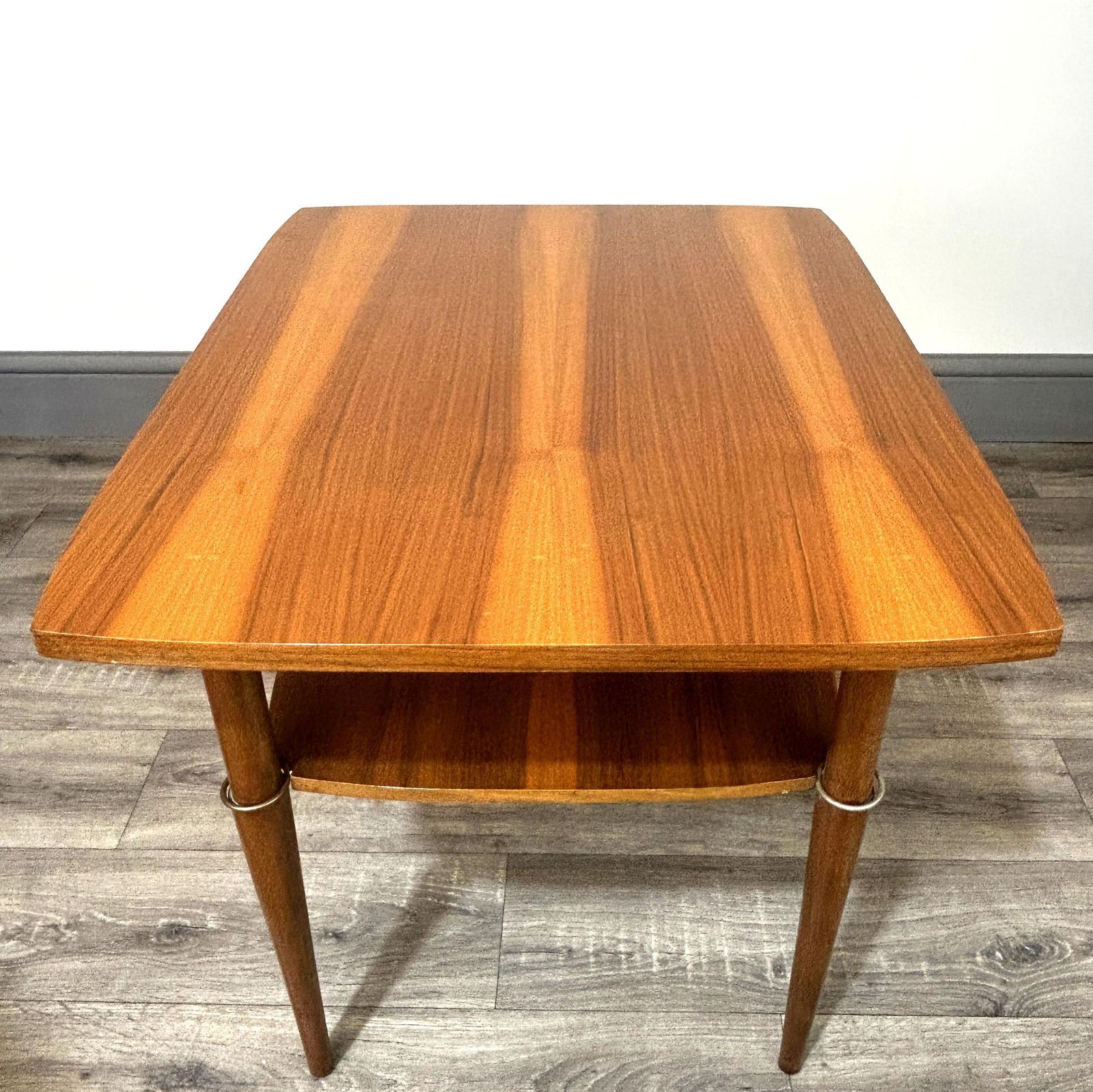 Stunning Mid Century Two Toned Teak Coffee Table With Magazine Shelf 50's/60's