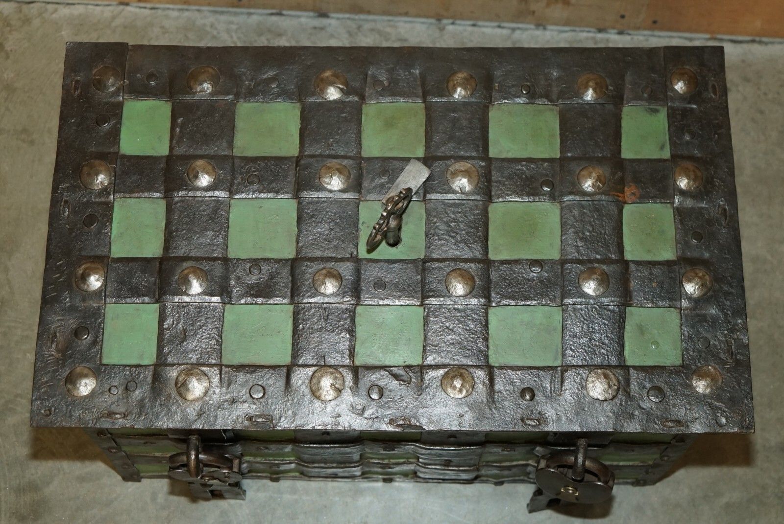 Fine Early 17th Century German Wrought Iron Safe Chest Trunk With Original Key photo Furniture