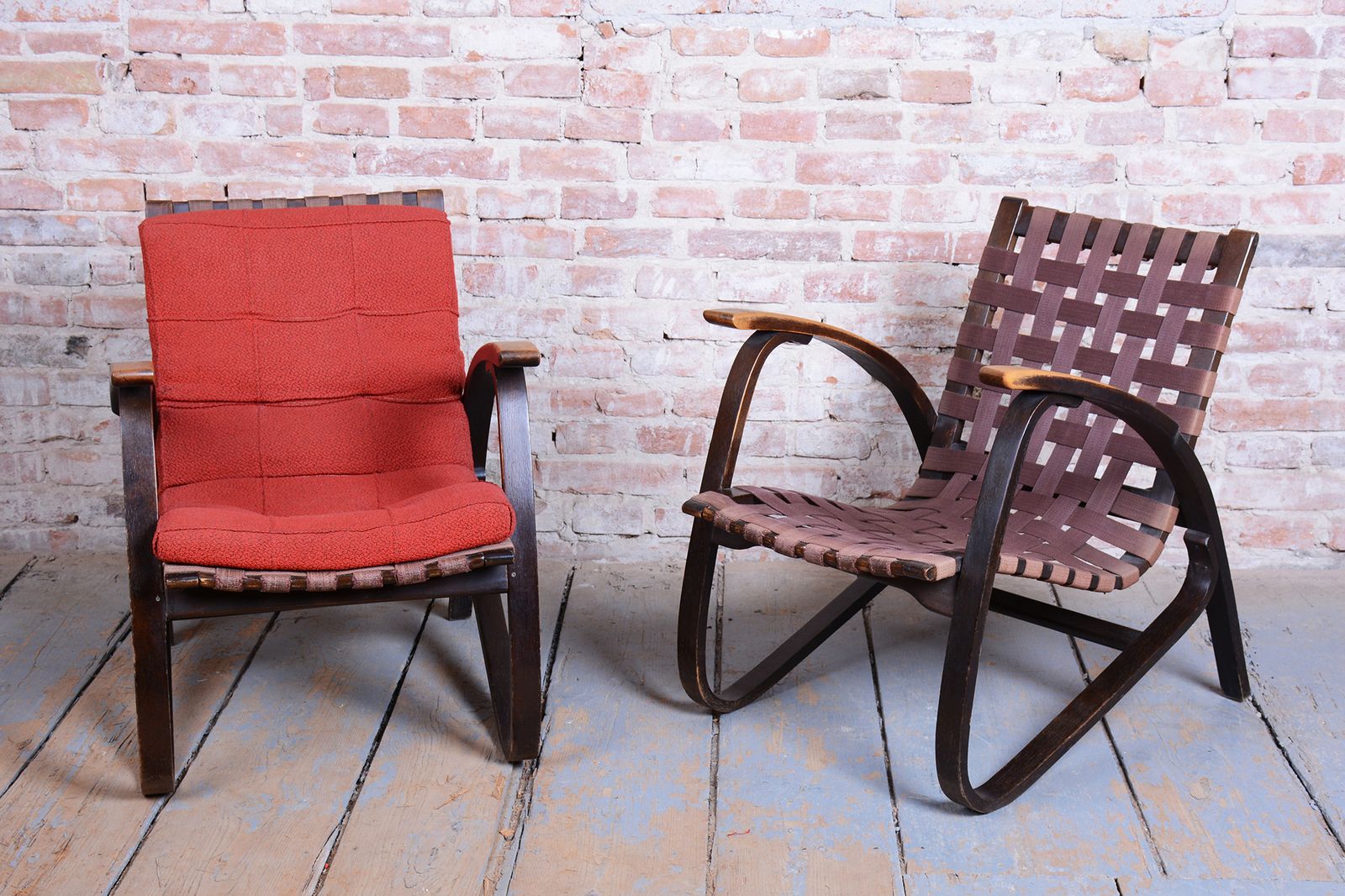 photo vintage Pair Of Restored Art Deco Armchairs, Designed By Jan Vaněk, Oak, Czech, 1940s