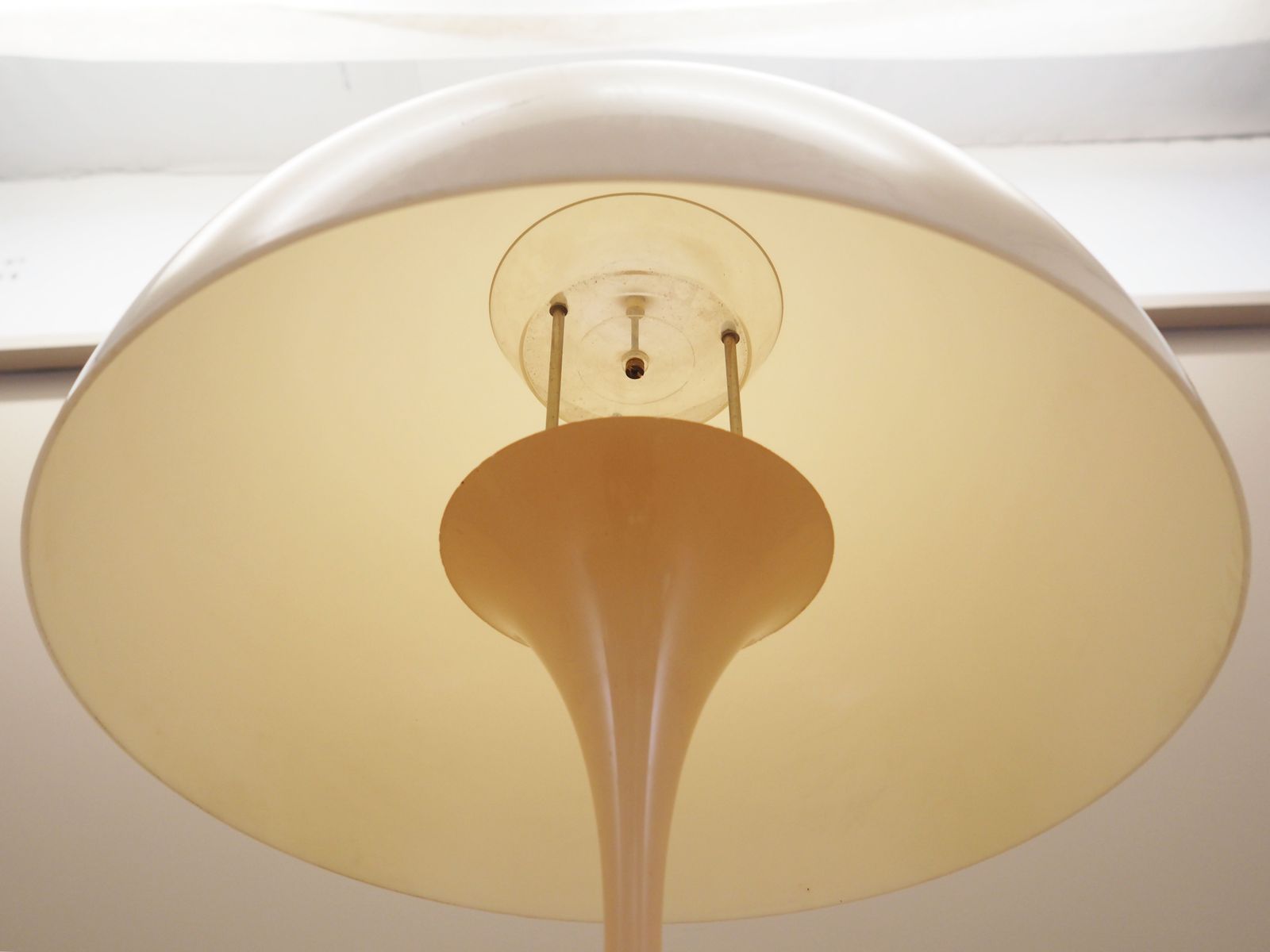 Floor Lamp Panthella, Danish Design, 1970s, Manufacturer: Louis Poulsen, Designer: Verner Panton photo vintage