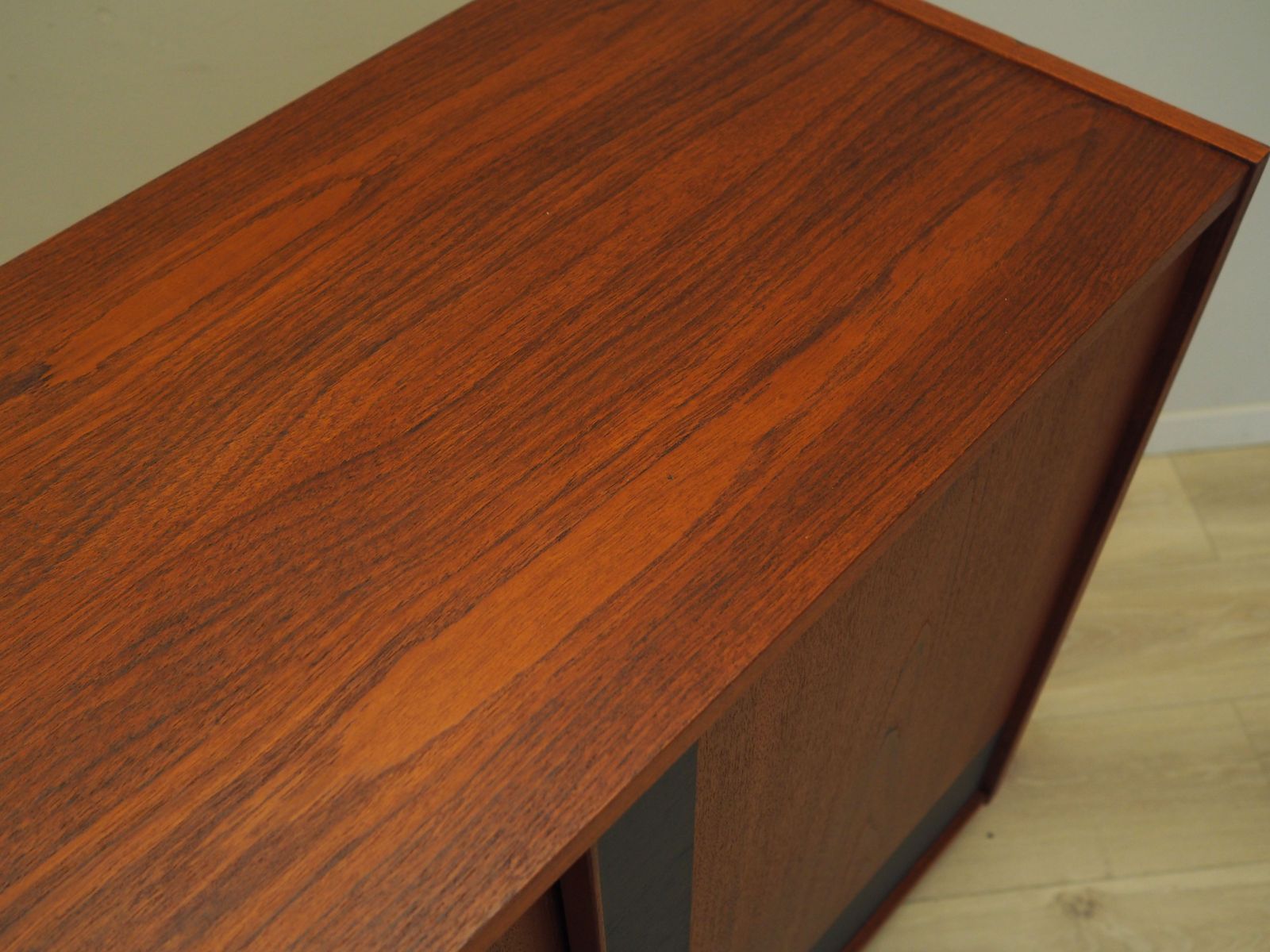 photo for sale Teakhouten Dressoir, Deens Design, Jaren 1970, Productie: Denemarken