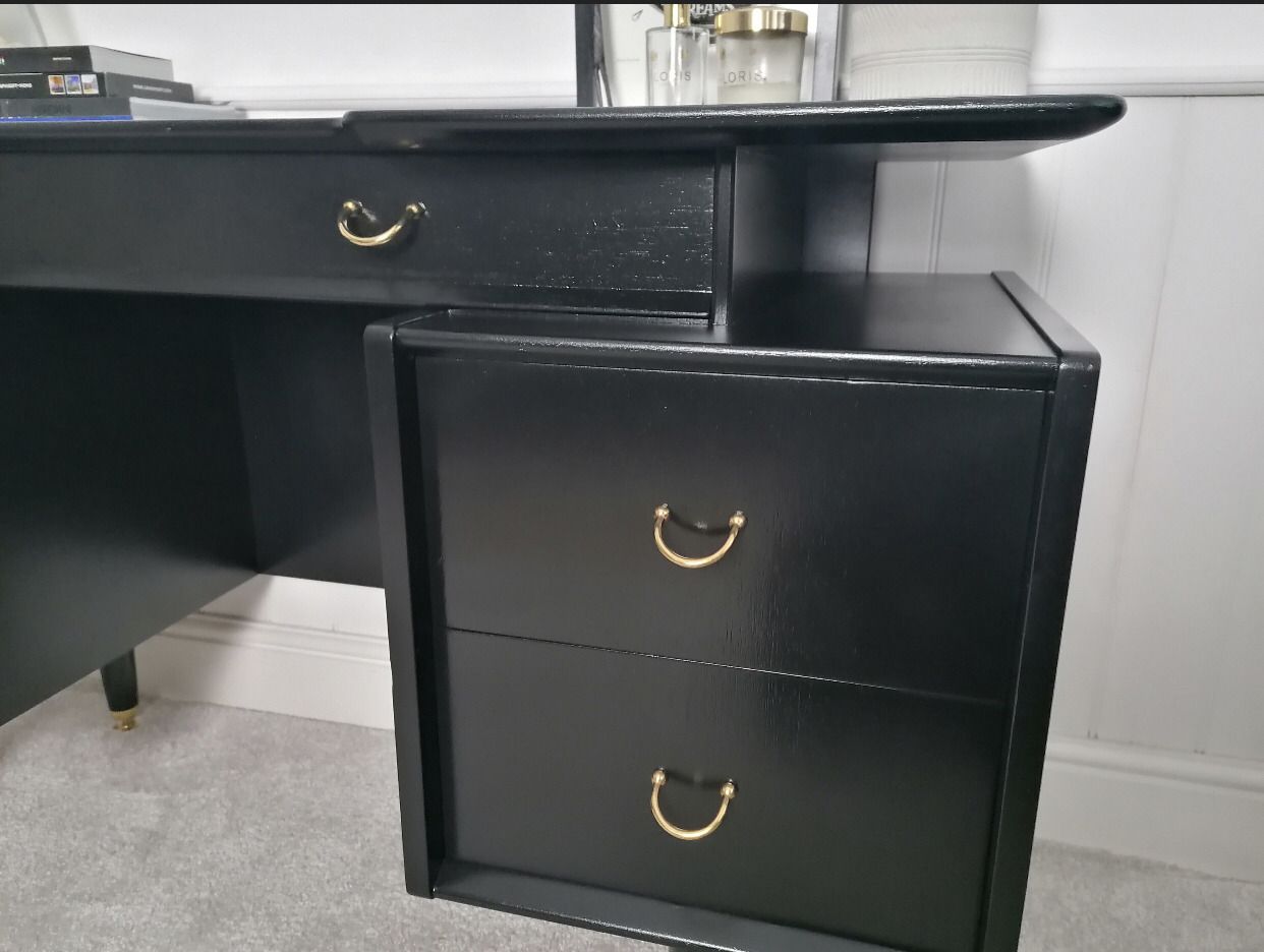 Dressing Table Painted Black For New Home Mid Century Upcycled Black And Gold Furniture For Bedroom Unique Office Furniture photo 650.0