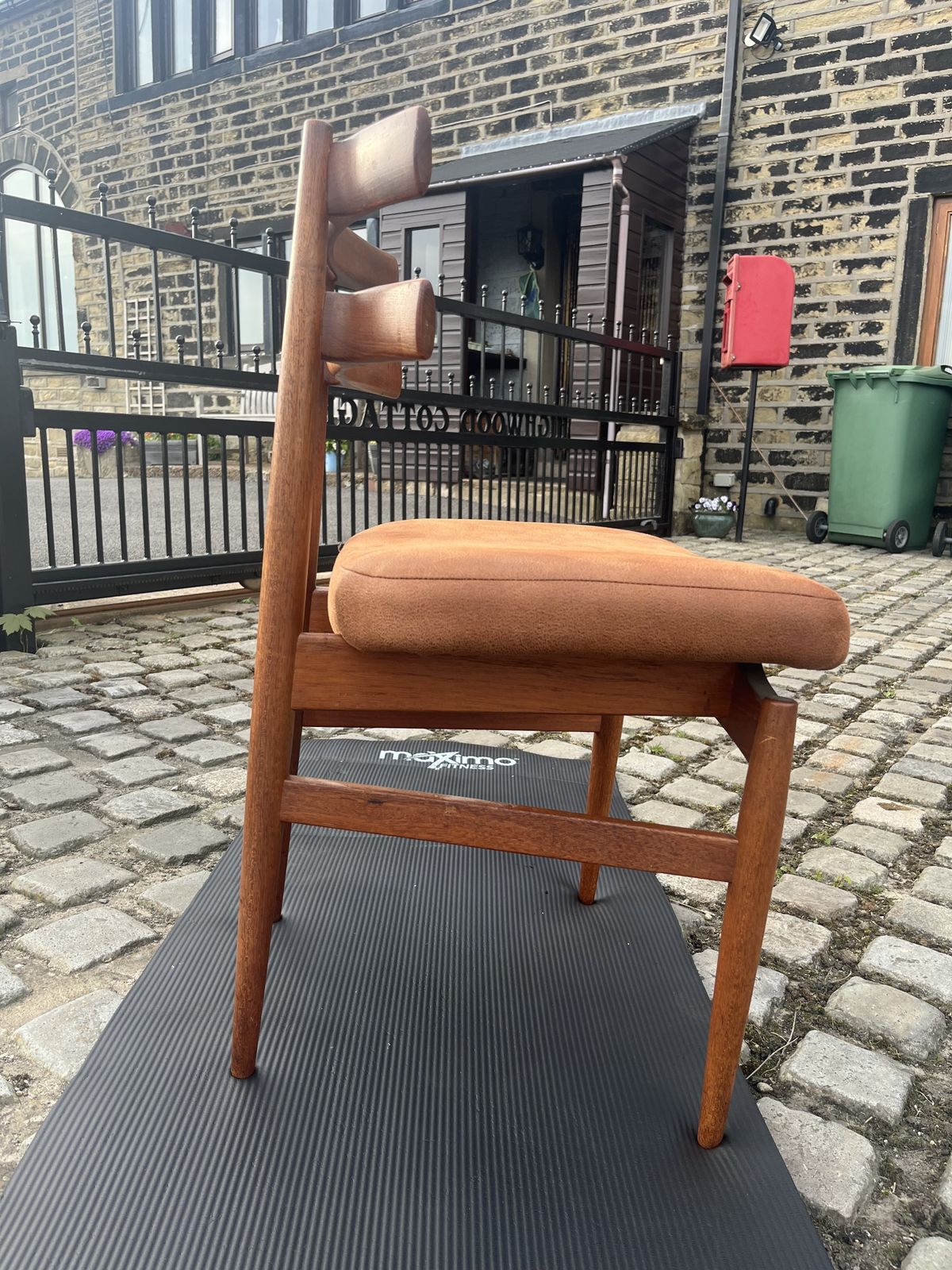 Poul Hundevad Table And 8 X Chairs photo buy