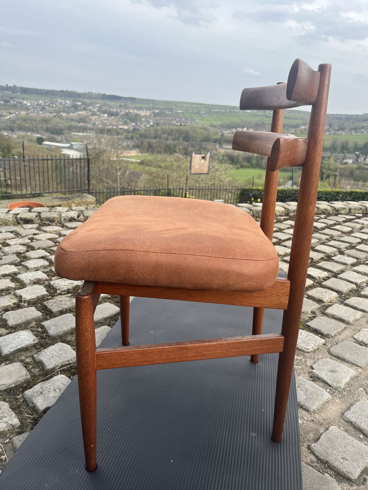 Poul Hundevad Table And 8 X Chairs photo vintage