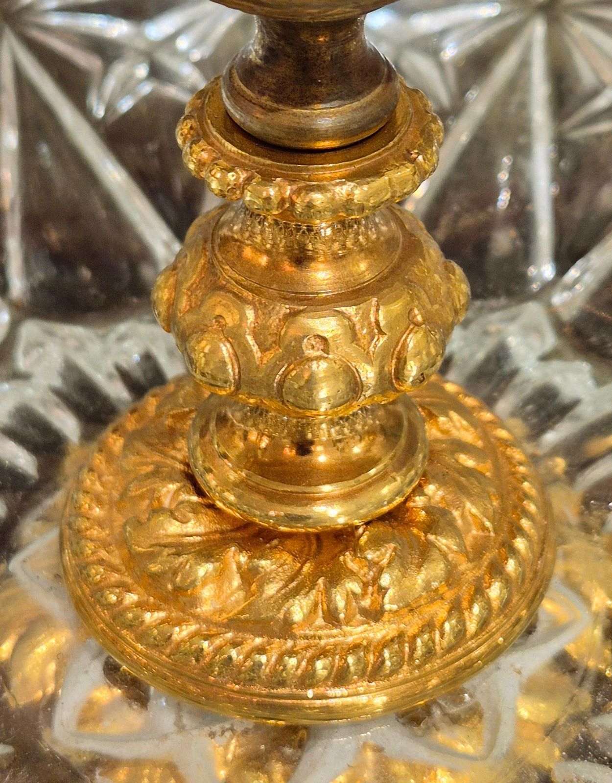 Baccarat Cut Crystal Centerpiece Mounted On Chiseled Gilt Bronze, 19th Century photo Home Decor