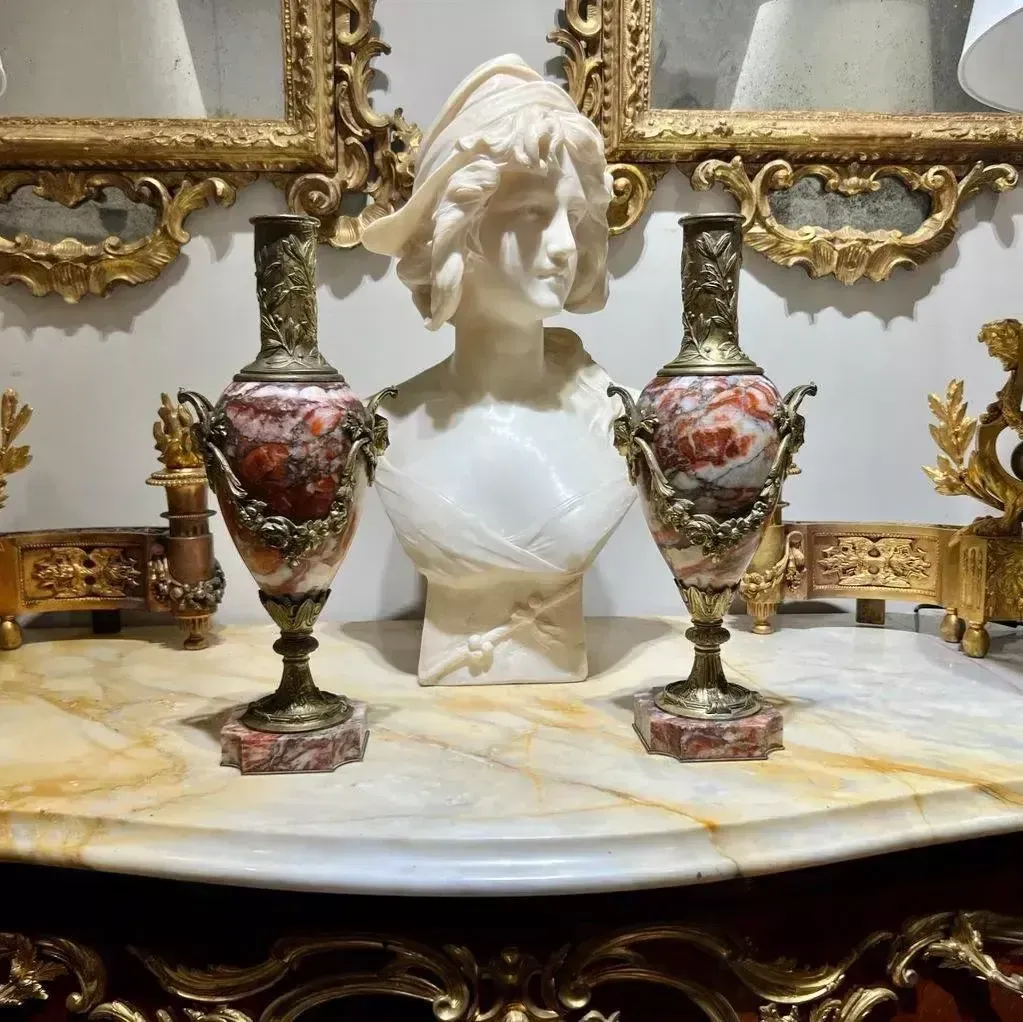 19th Century Pair Of Large Cassolettes With Mascarons In Violet Breccia Marble photo for sale