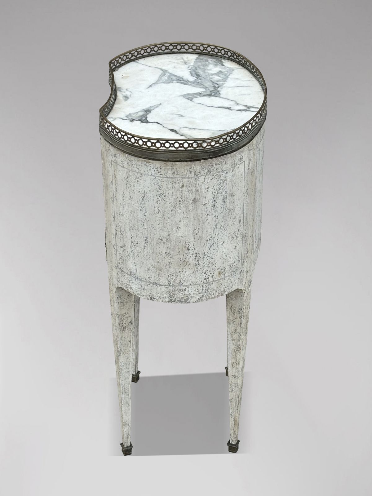 photo furniture Early 20th Century French Louis XVI Style Painted Side Table