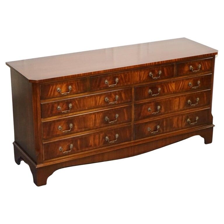 Stunning Vintage Bevan Funnel Hardwood Sideboard Bank Of Drawers