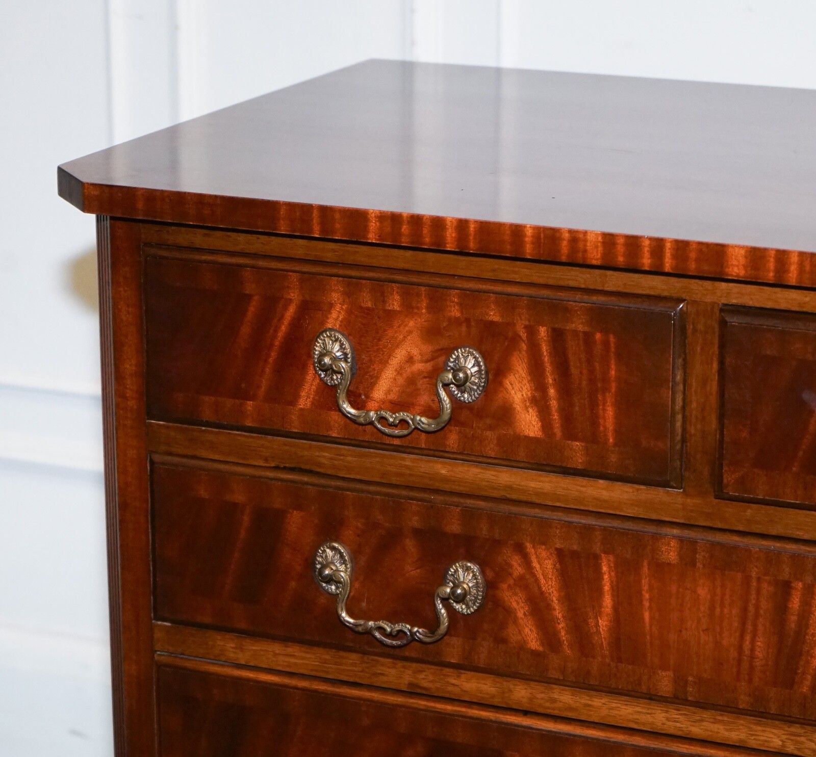 Stunning Vintage Bevan Funnel Hardwood Sideboard Bank Of Drawers photo vintage