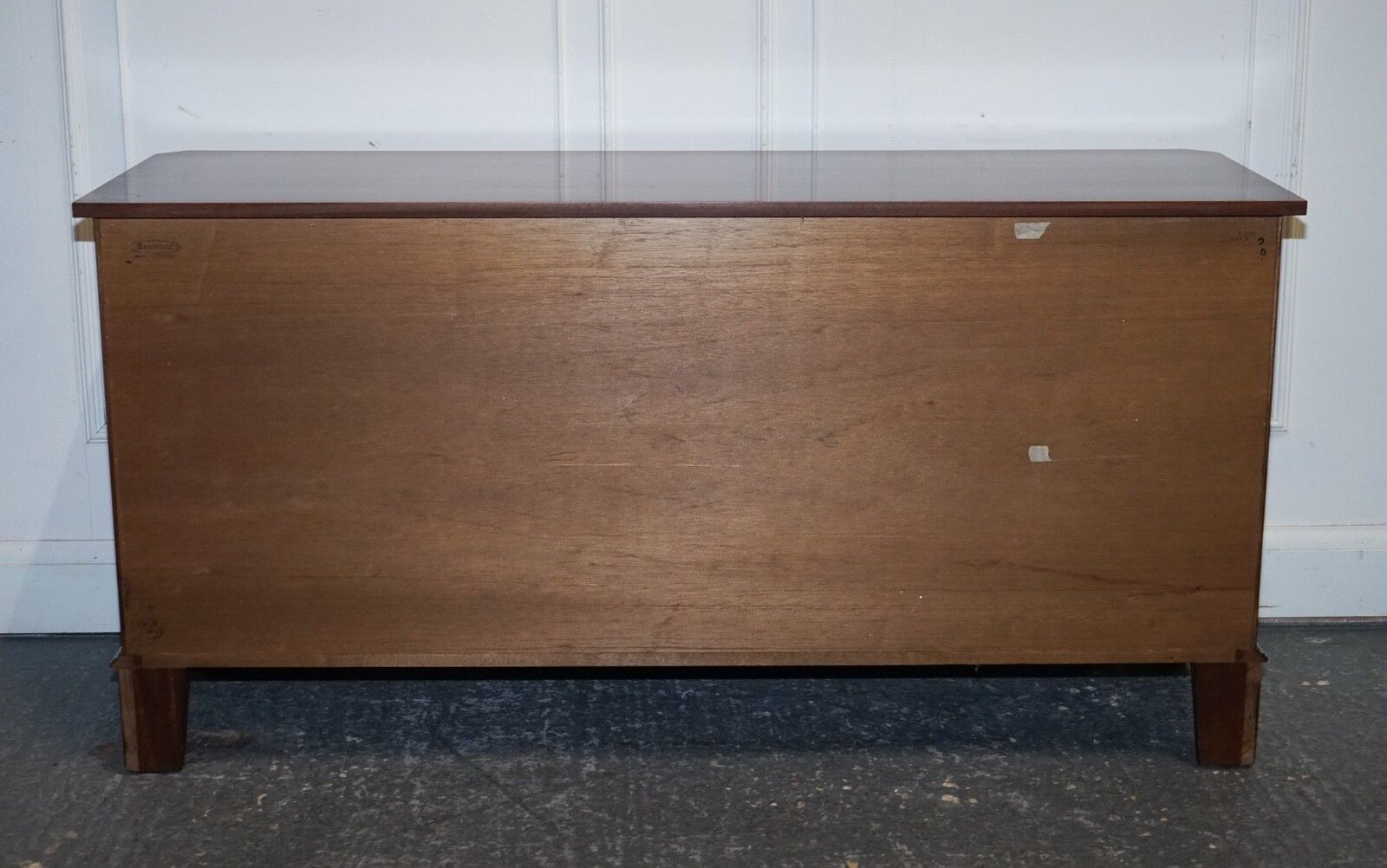 photo vintage Stunning Vintage Bevan Funnel Hardwood Sideboard Bank Of Drawers