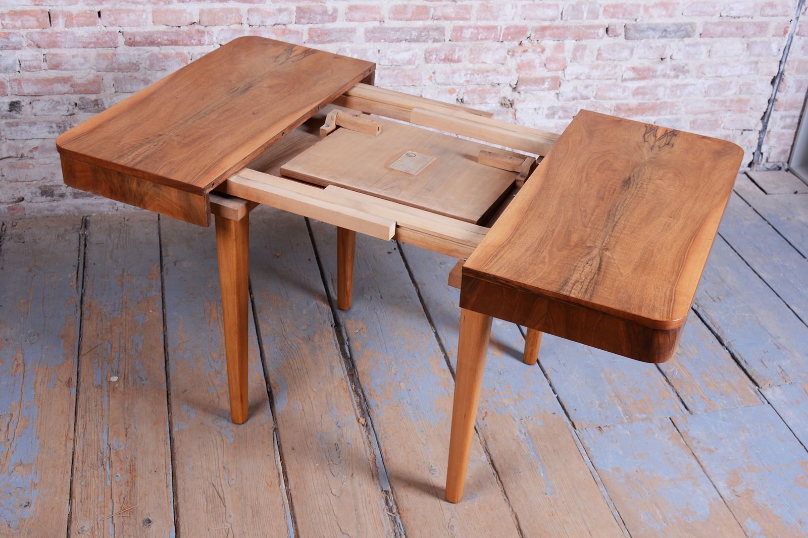Extendable Art Deco Dining Table, By Jindřich Halabala, Up Závody, Czech, 1940s photo vinterior