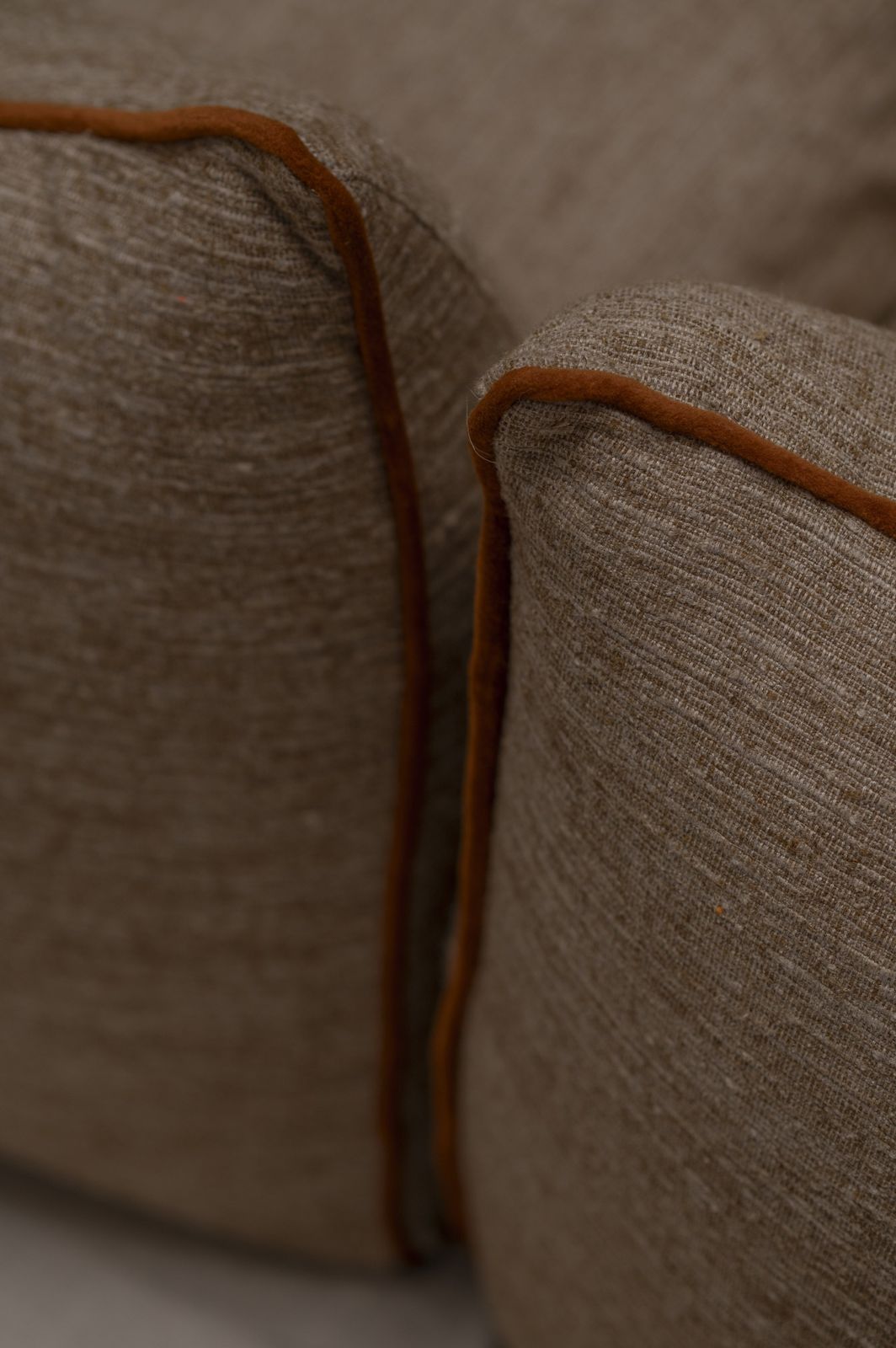 photo vintage 'Le Bambole’ Modular Sofa Seating Group, Mario Bellini For B&B