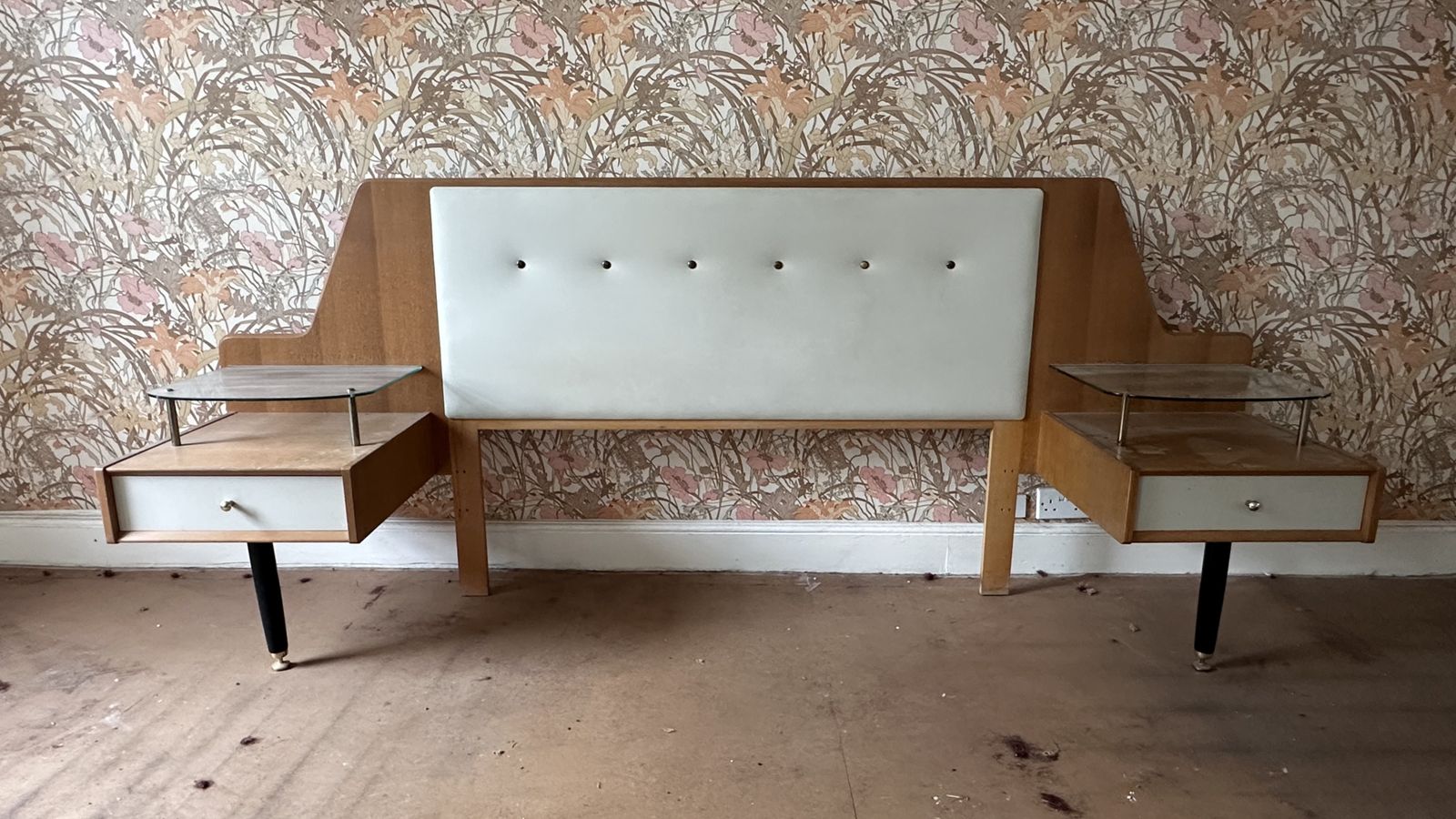 G Plan Bedroom Set, Mid 20th Century photo Furniture