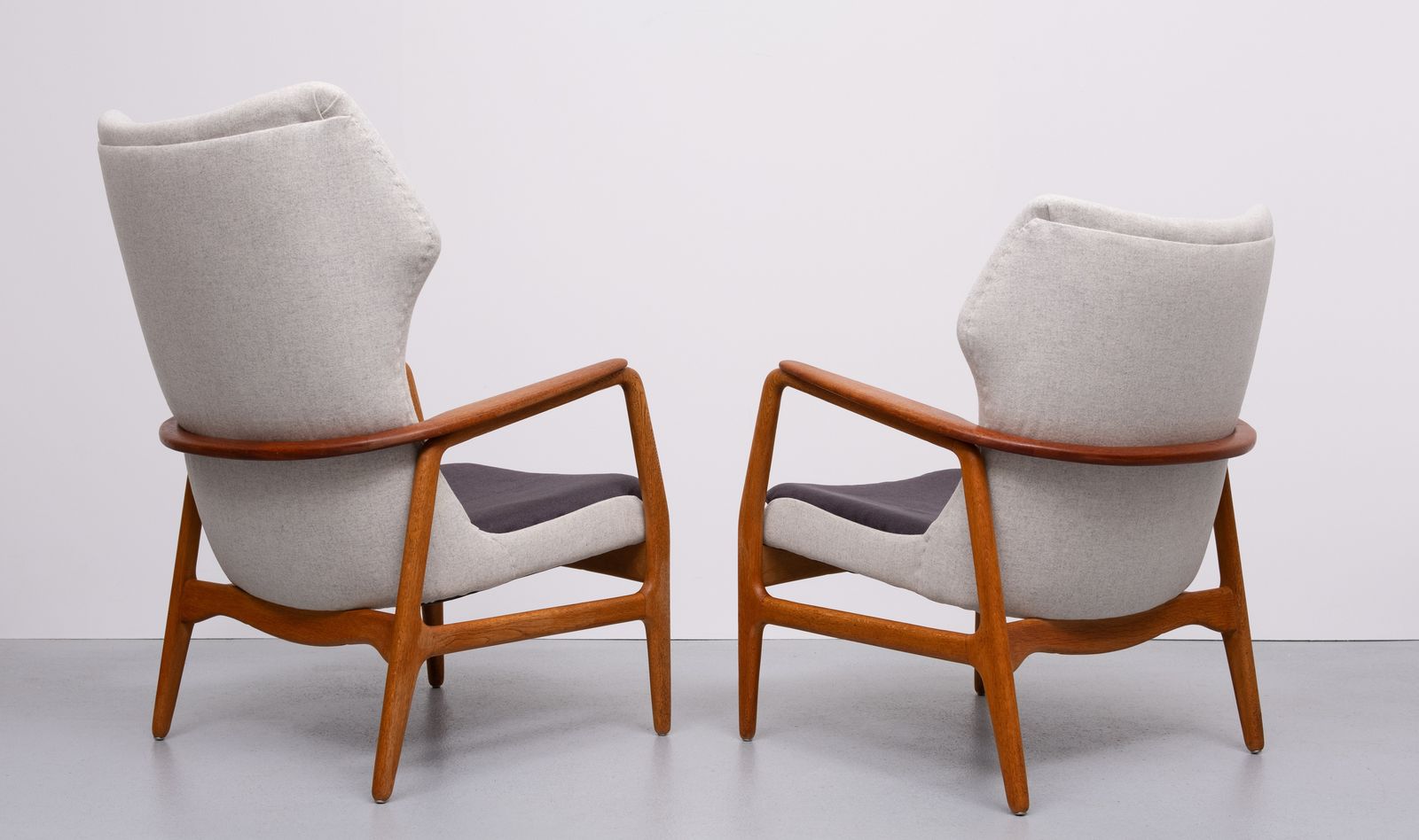 photo furniture Aksel Bender Madsen Karen Pair Wingback Chairs Bovenkamp Holland 1960