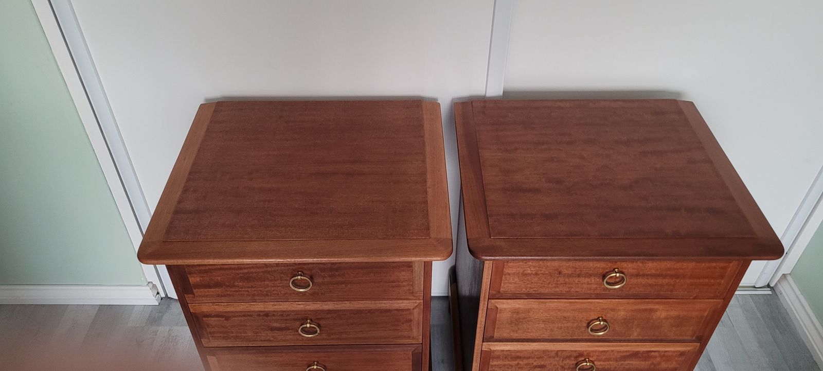 photo vinterior Stag Minstrel Bedside Cabinets Made To Order