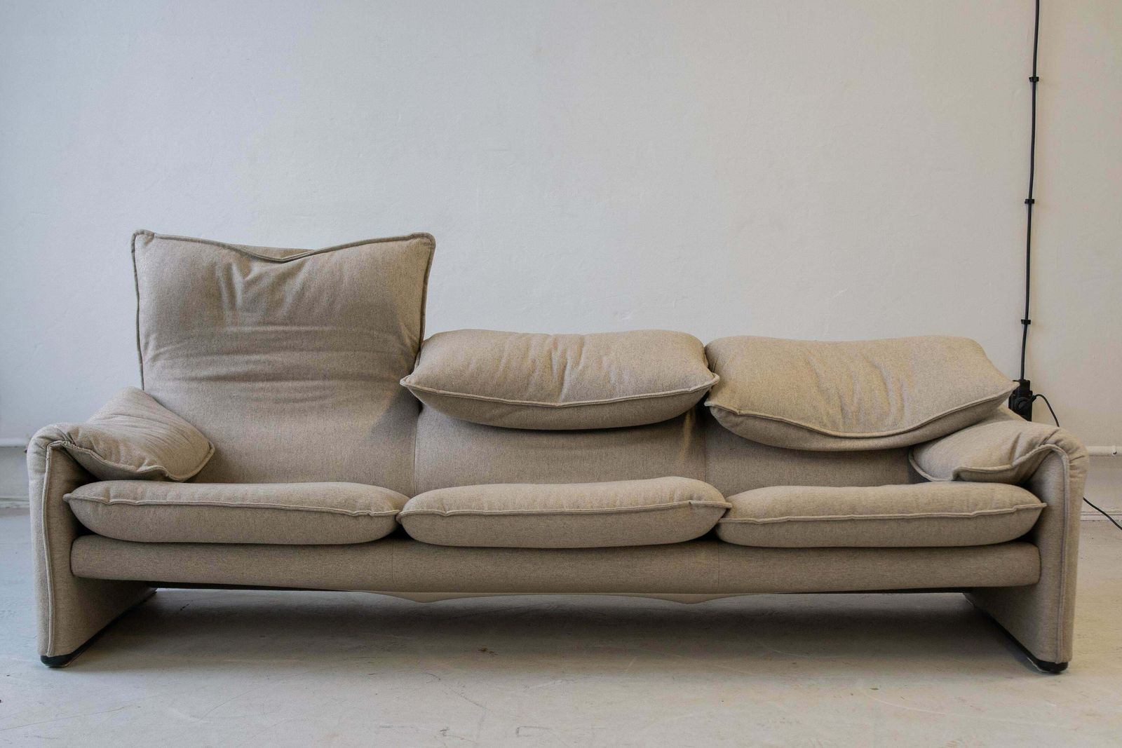 Sofa Maralunga By Vico Magistretti For Cassina photo for sale