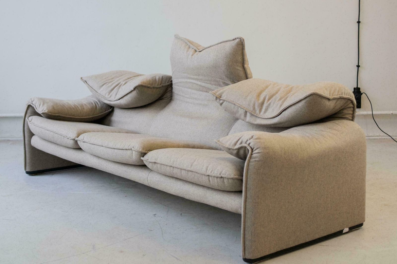 Sofa Maralunga By Vico Magistretti For Cassina photo buy