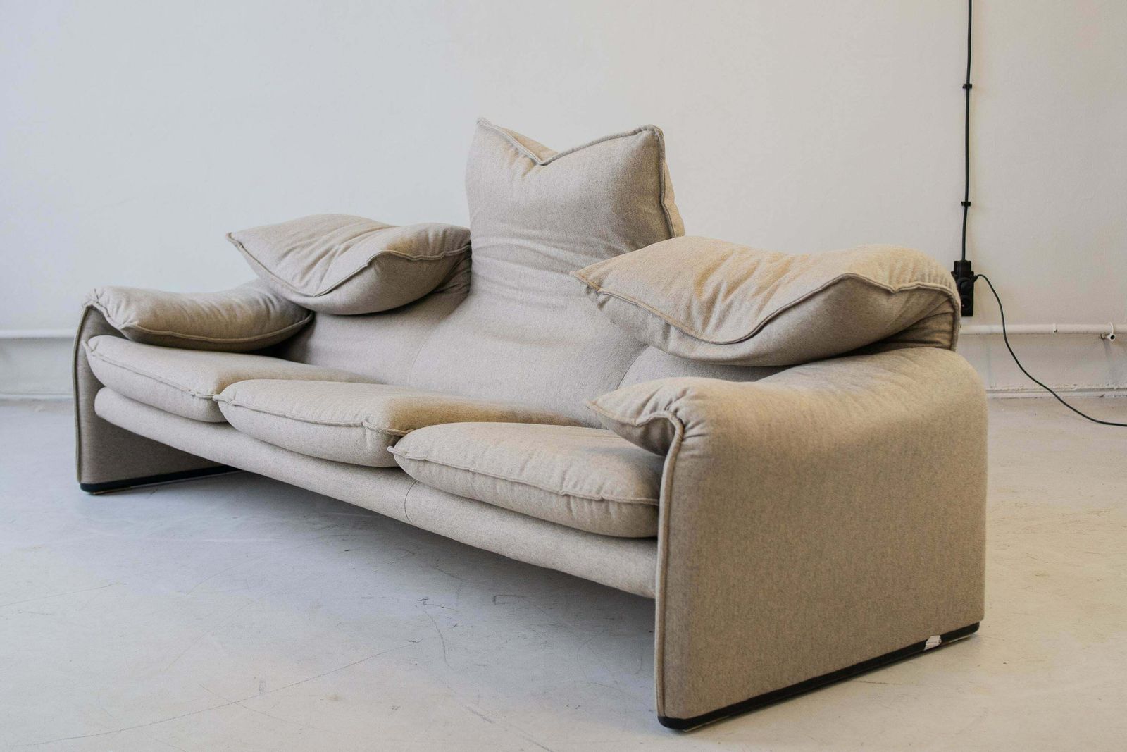 Sofa Maralunga By Vico Magistretti For Cassina photo vintage