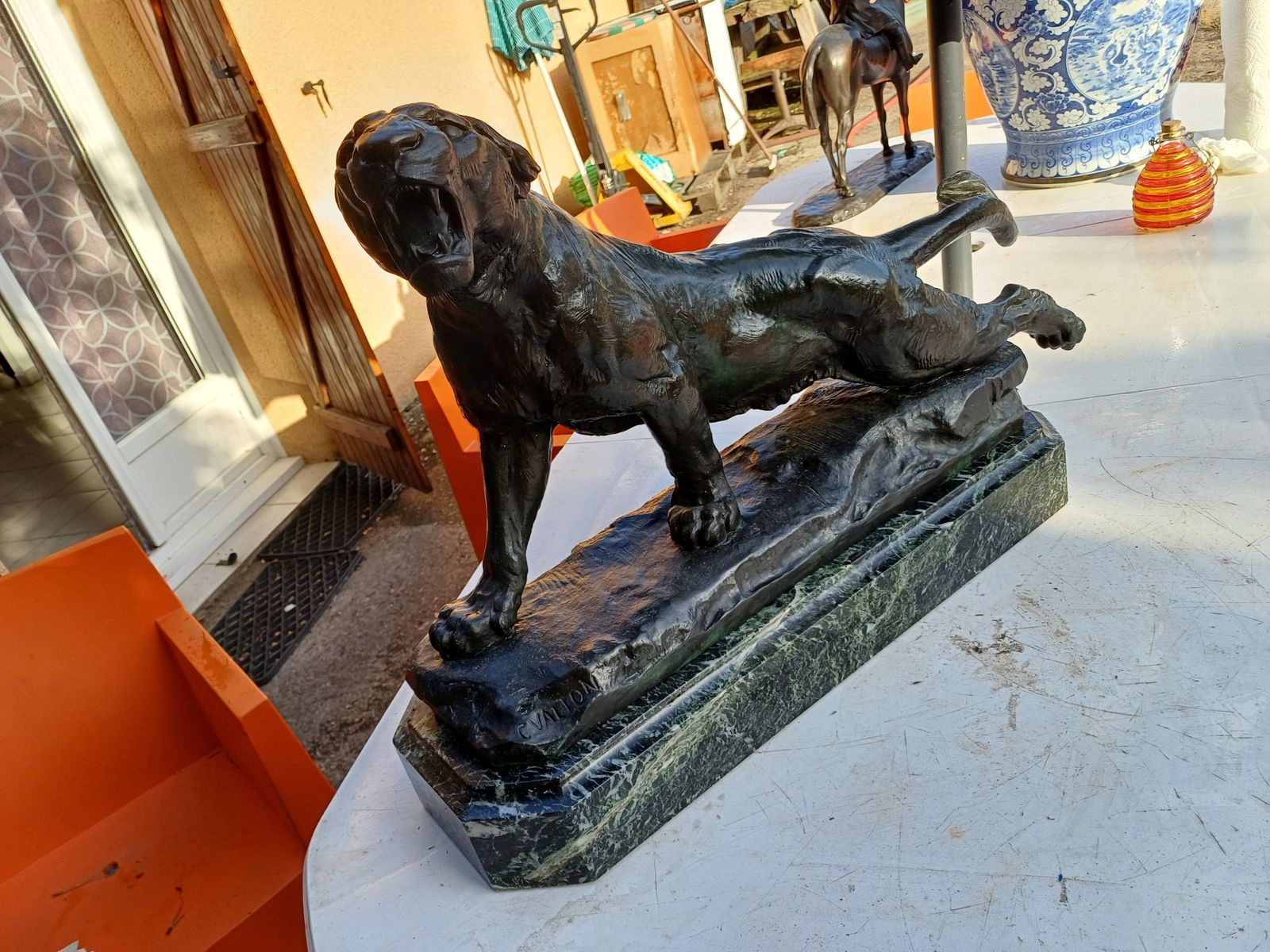 photo vinterior Bronze: Charles Valton (1851 1918) Panther