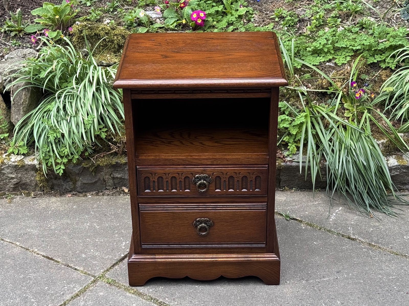A Matching Pair Of Wood Brothers Old Charm Light Oak Bedside Cabinets / Tables / Nightstands photo vinterior