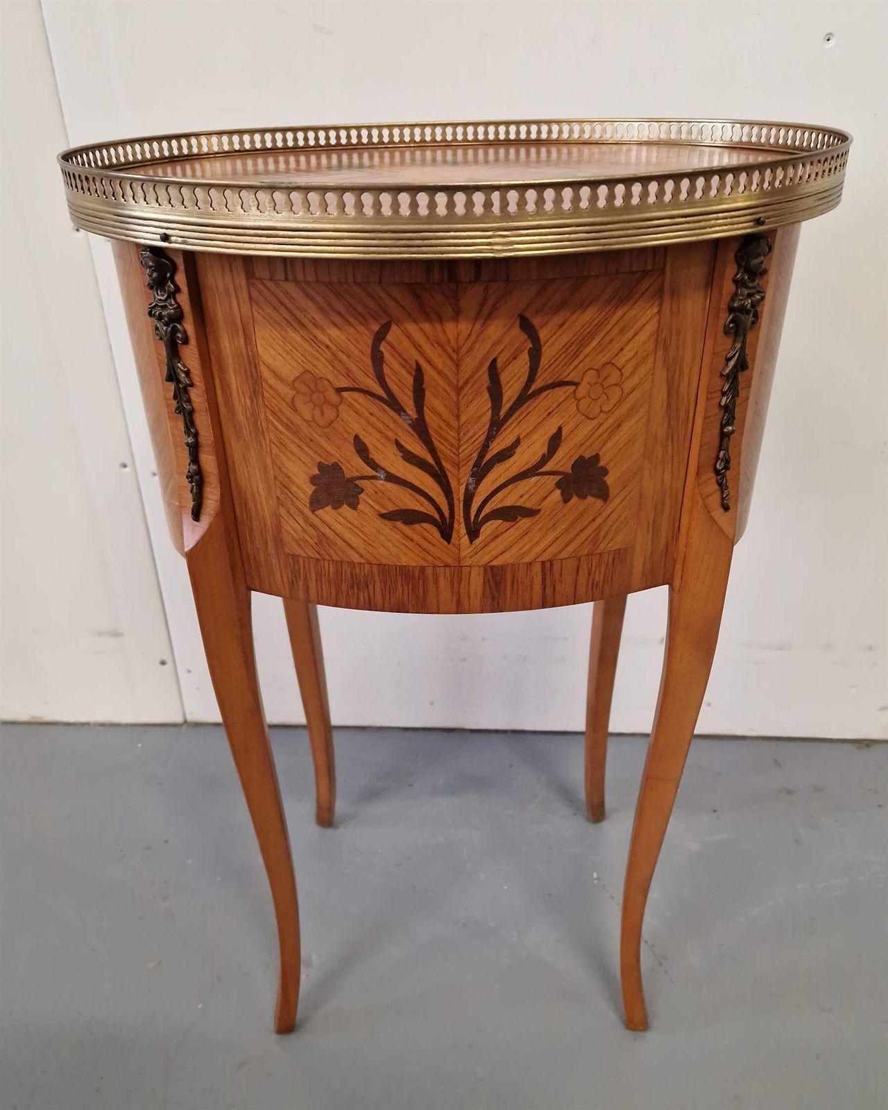 Small Cabinet With Inlays, Mid 20th Century photo vinterior