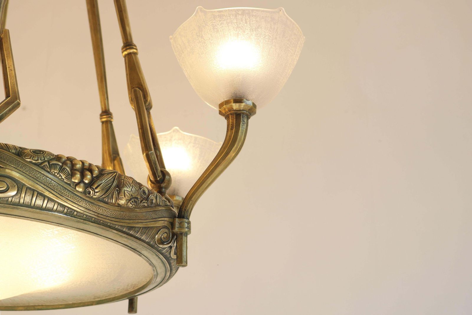 Monumental Large Art Deco Chandelier By Maurice Dufrene & Daum Nancy 1920 Bronze photo furniture