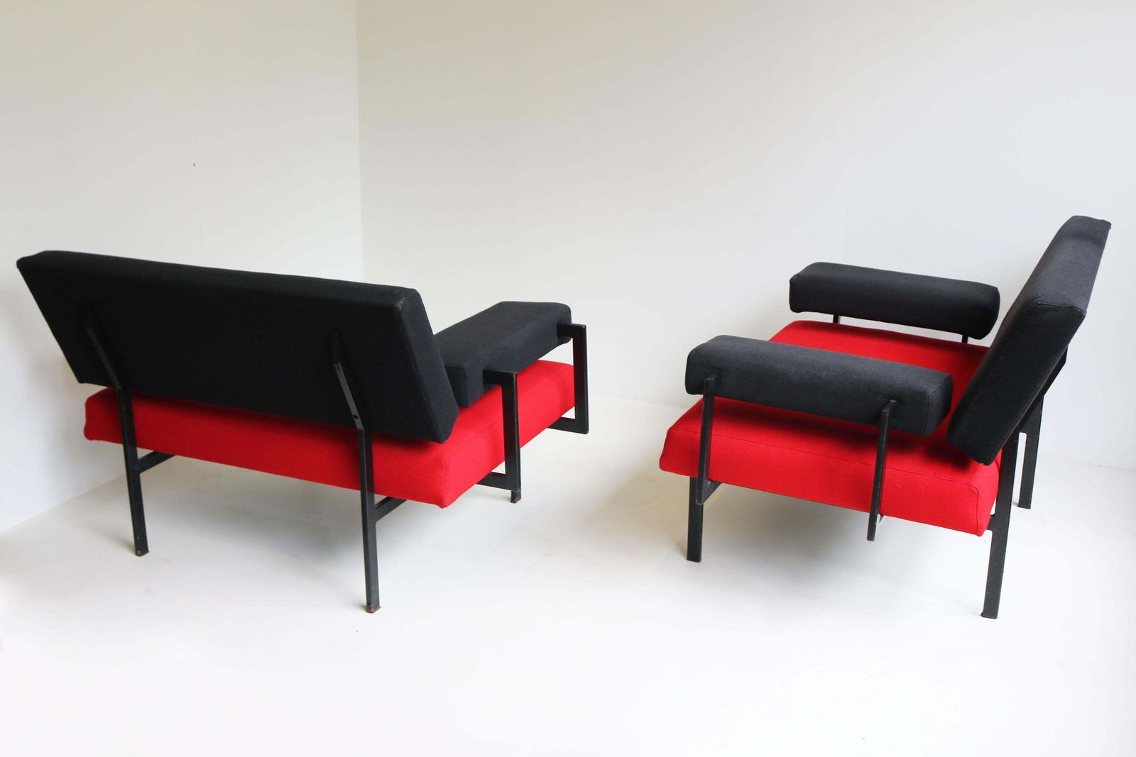 photo vintage Paar U+N Serie Lounge Chairs Van Cees Braakman Voor Pastoe – Japanse Serie