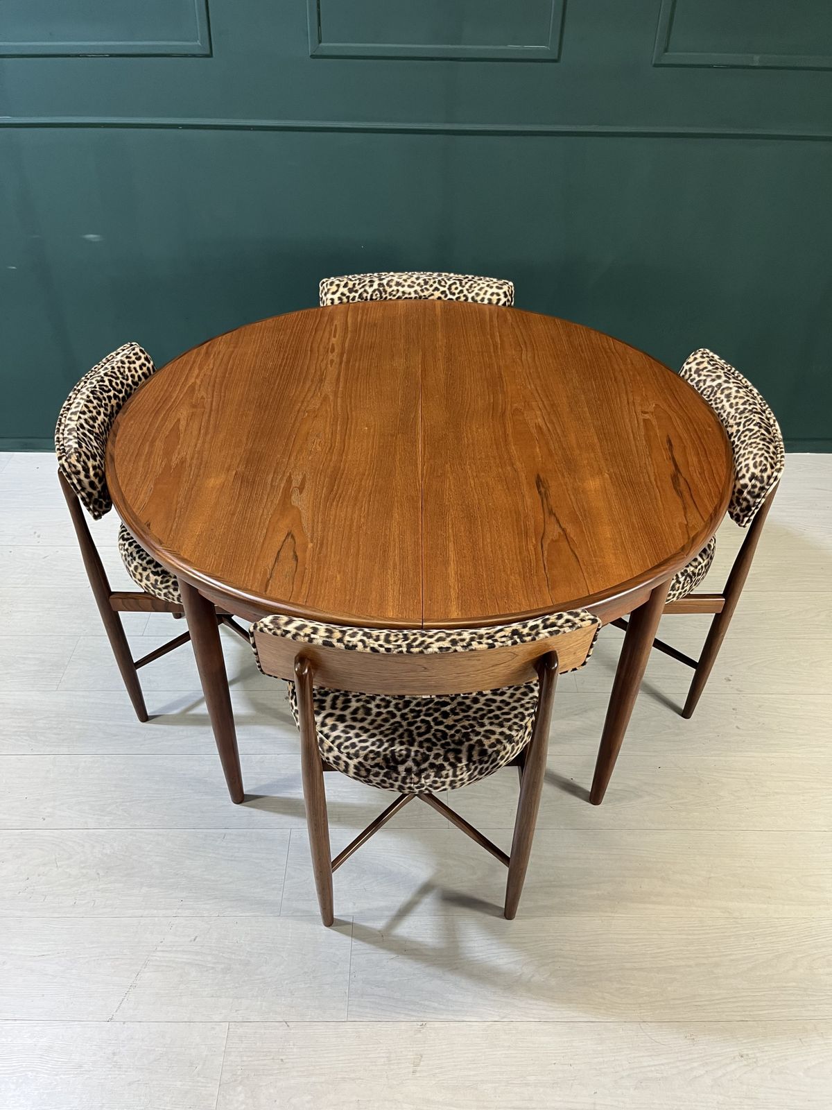Gplan Round Extending Dining Table And 4 Round Dining Chairs From The Fresco Range photo furniture