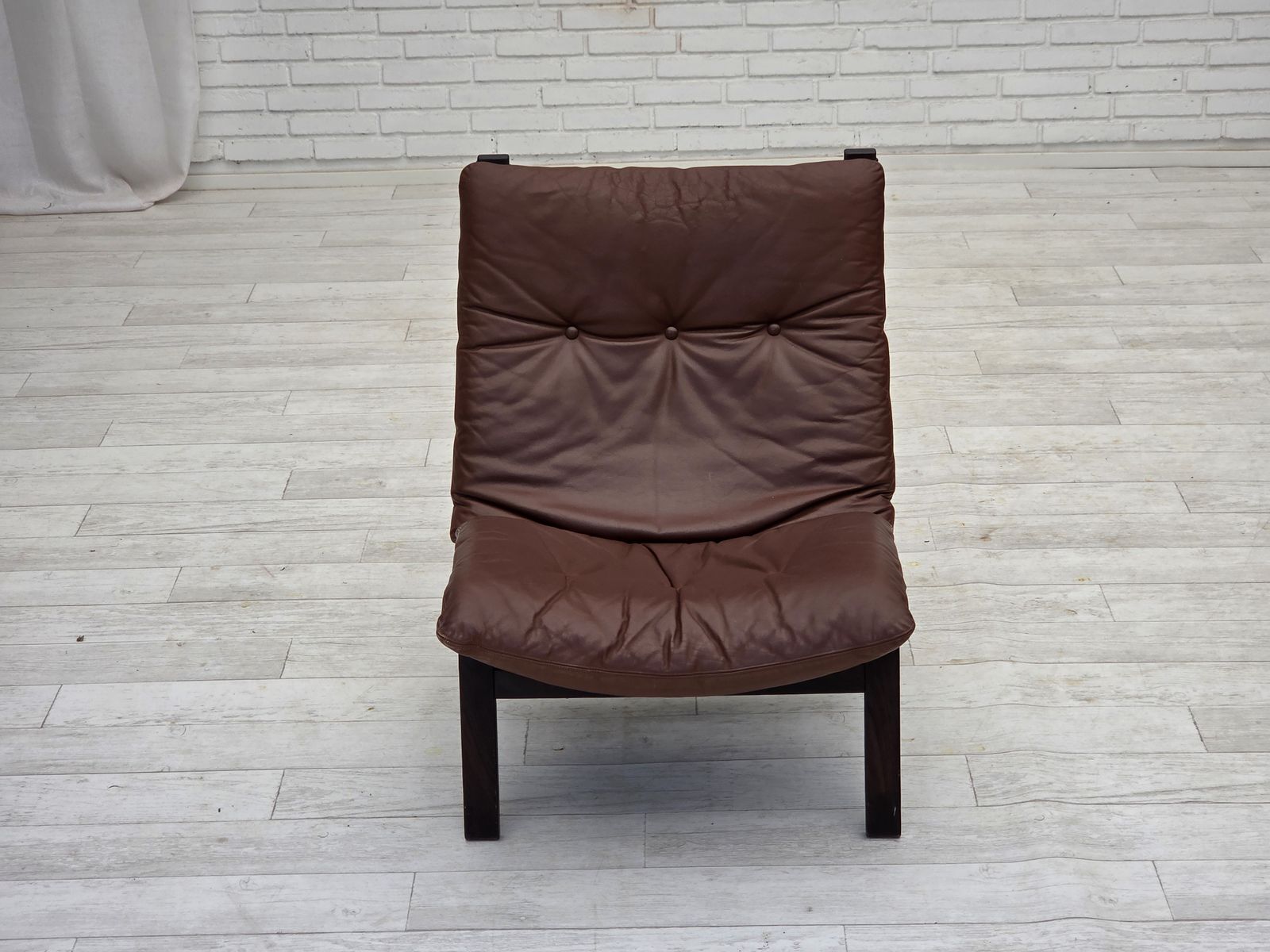photo vinterior Ca. Jaren 1970, Deense Fauteuil Van Farstrup, Meubeleer, Canvas, Gebogen Hout.