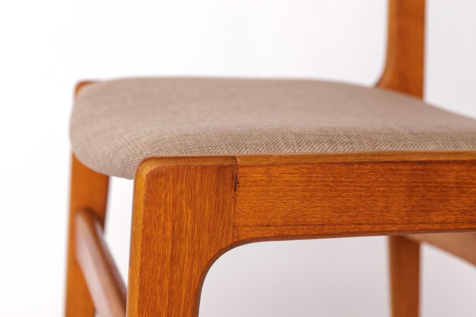 1 Of 4 Vintage Danish Teak Dining Chair – 1960s, Reupholstered In Grey photo 262.0