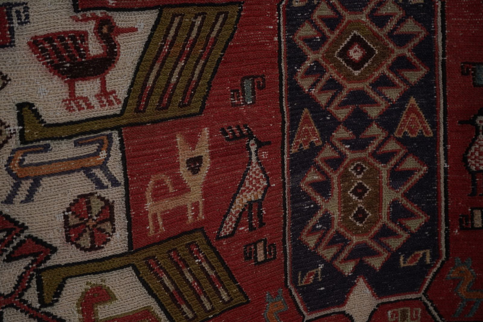 Vintage Animal Pattern Soumac Kilim Rug 4'' X 6'3'' photo vintage