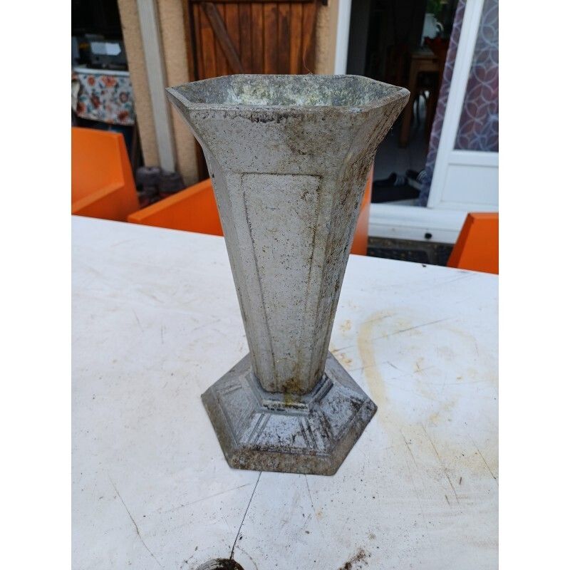 photo furniture Set Of 8 Cast Iron And Aluminum Vases 1900