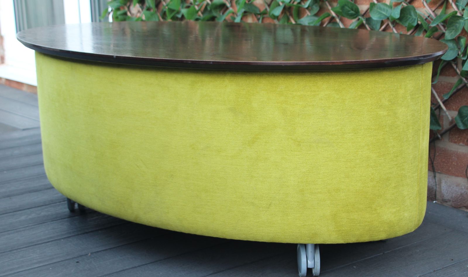 Fama Otis Lift Top Coffee Table In Pistachio photo for sale