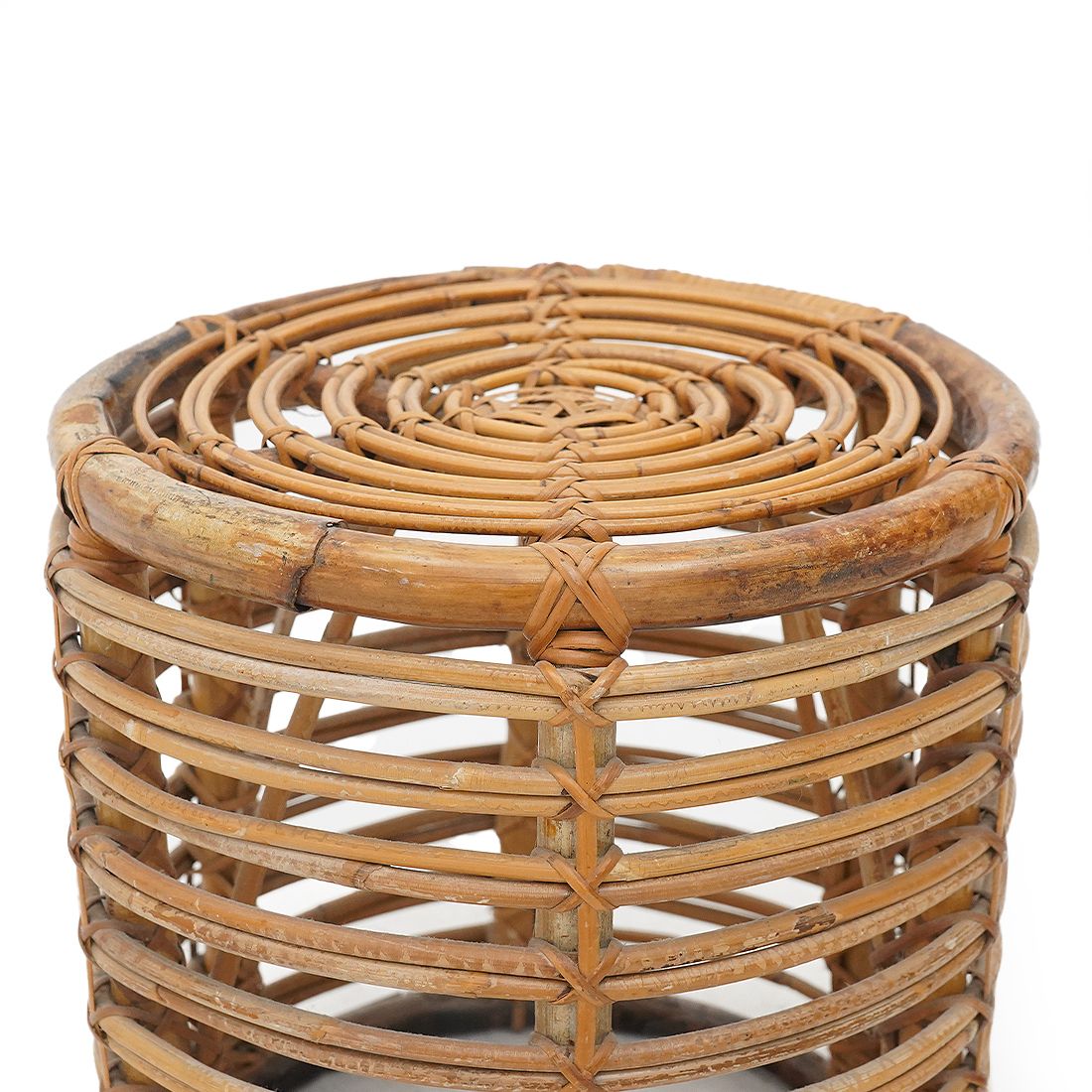 520.0 Cylindrical Pouf In Curved Rattan By Castano, 1960s photo