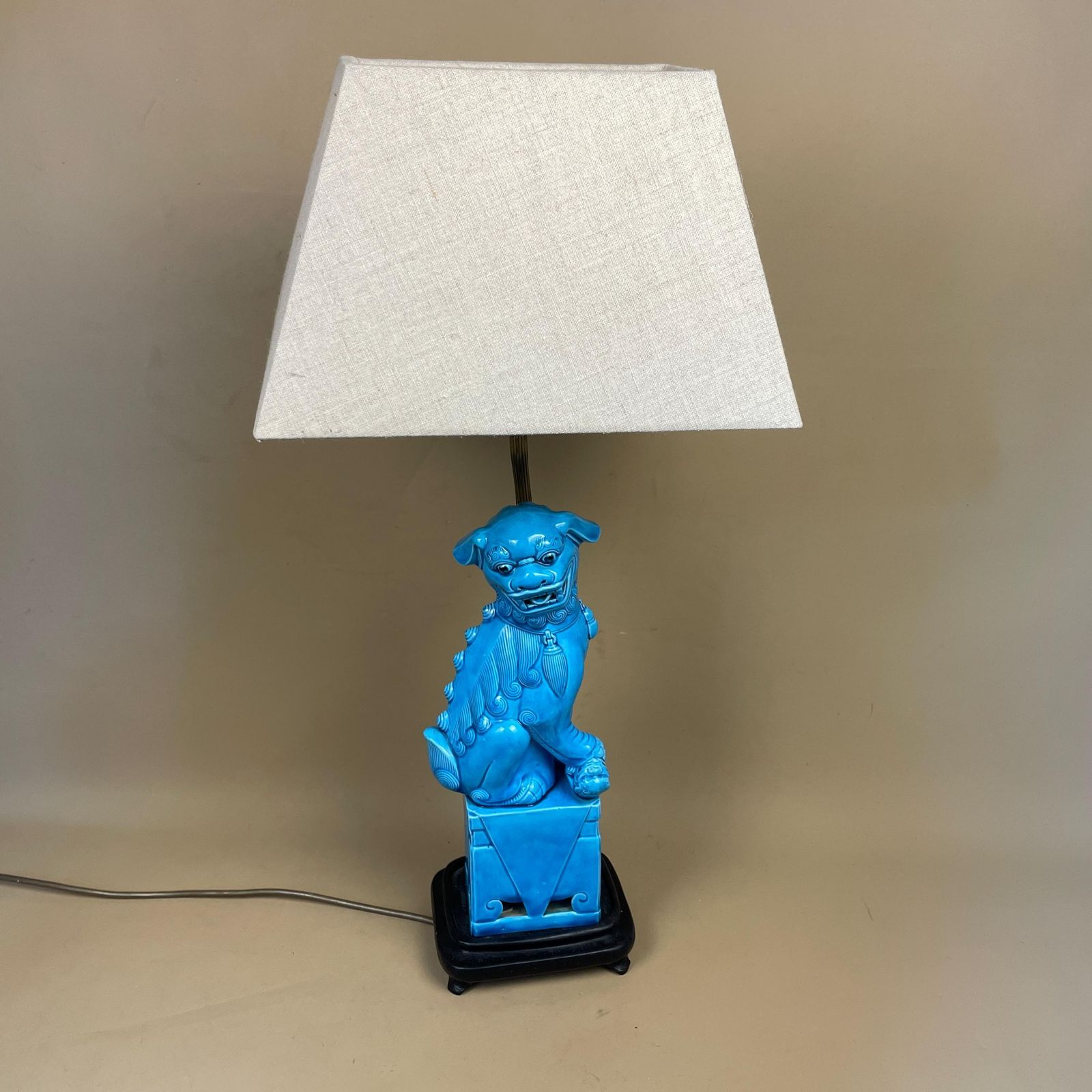 Vintage Oriental Lamp Bedside Table Light Blue Foo Dog Chinese Wooden Lampshade Pattern Ceramic Antique Classic Gold Brass Metal Shade