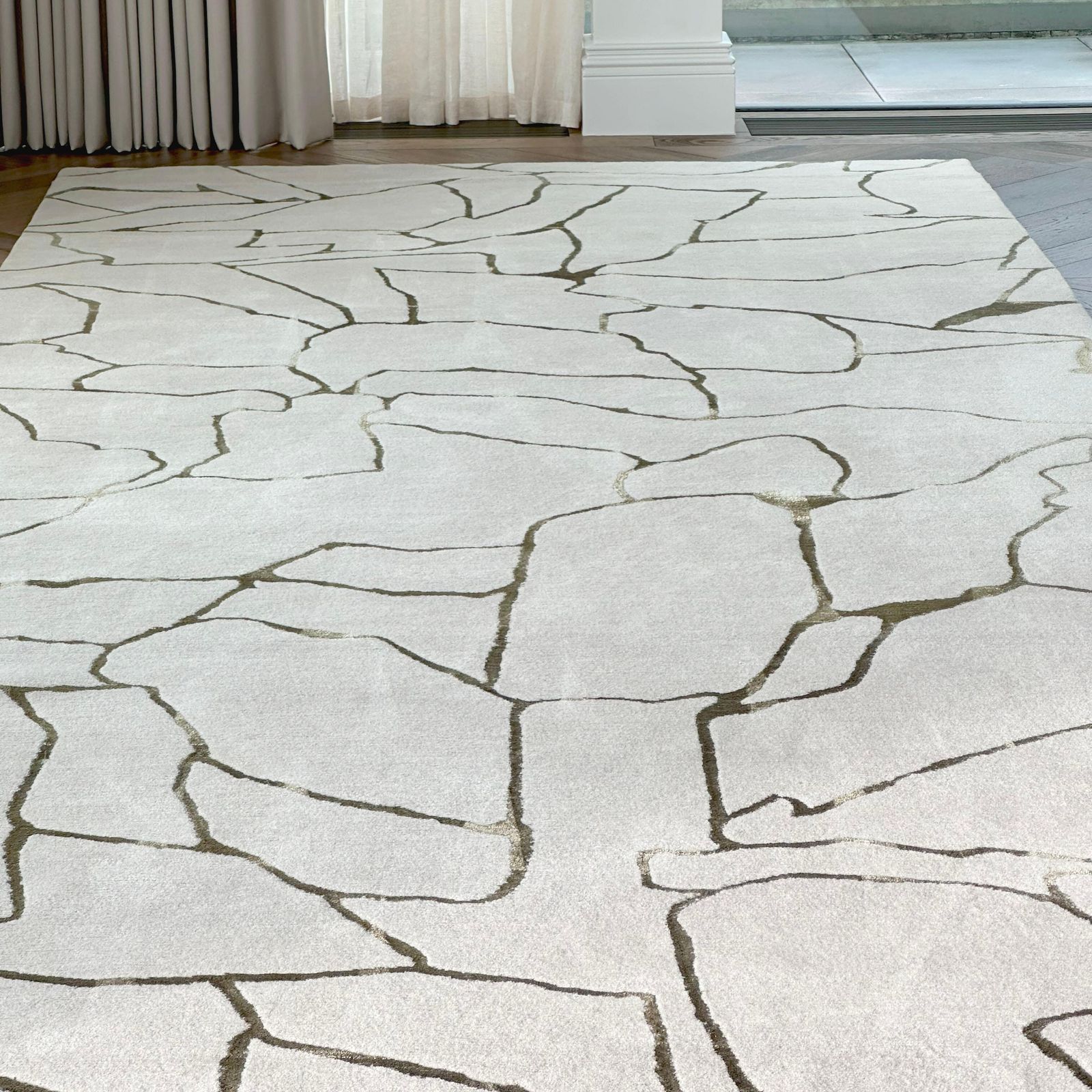 Large Cream And Green Wool Silk Rug By Kelly Wearstler, 2016 photo Textiles