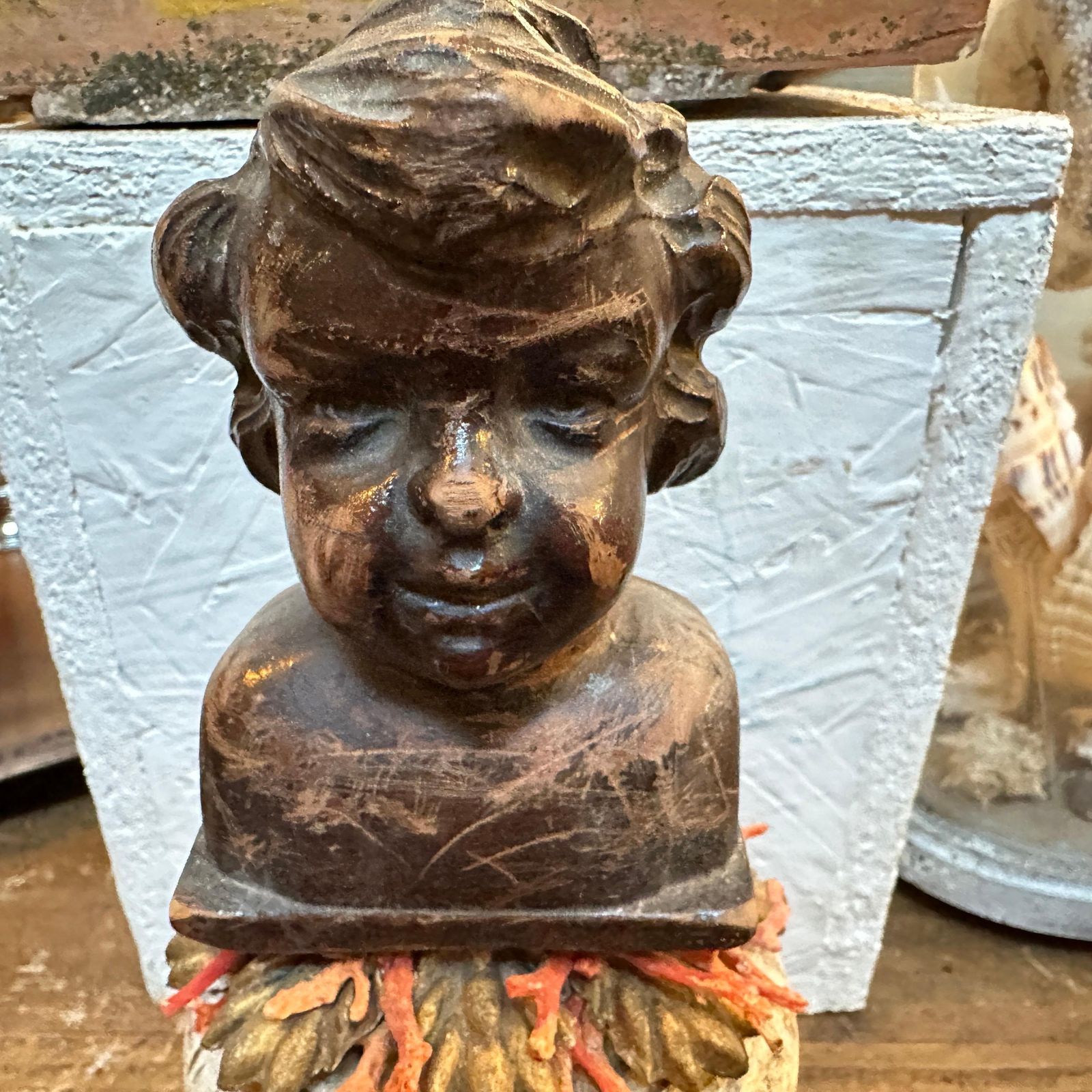 photo vinterior A Baroque Revival Wood Bust Of A Putto On A Fake Marble Lacquered Wood Base